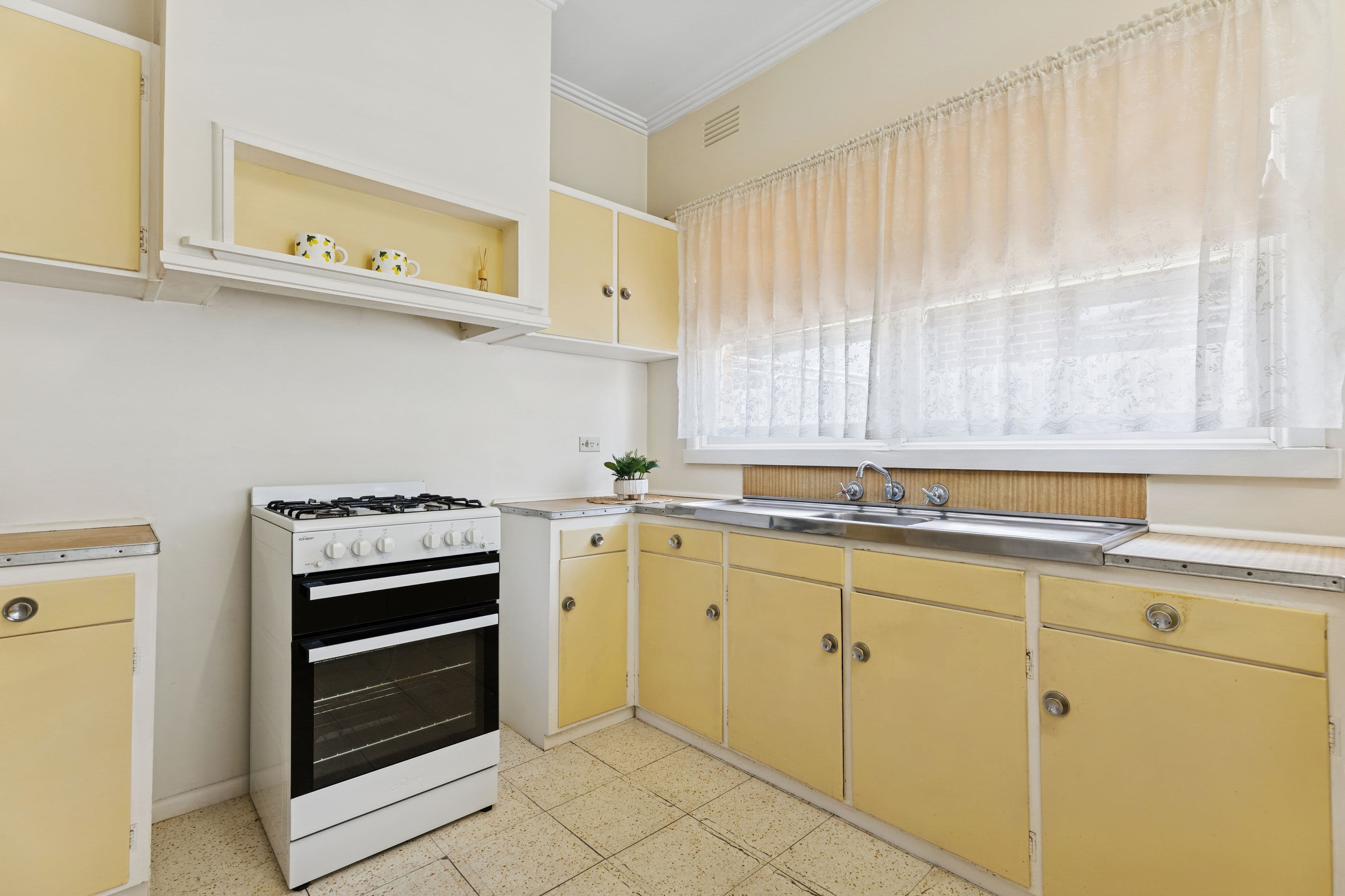 44 Hobbs Crescent , Reservoir VIC 3073, Reservoir - Thumbnail 5