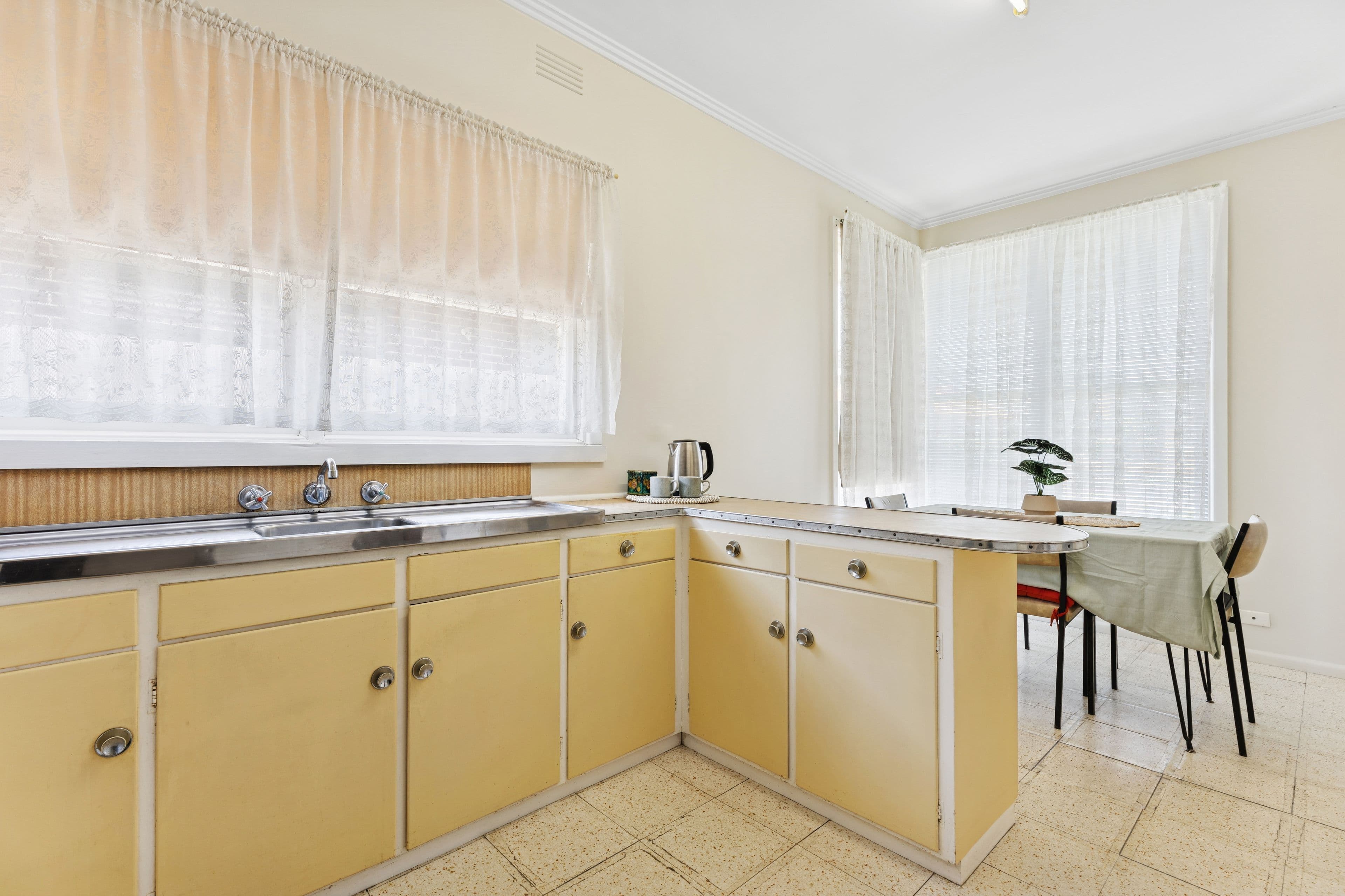 44 Hobbs Crescent , Reservoir VIC 3073, Reservoir - Thumbnail 6