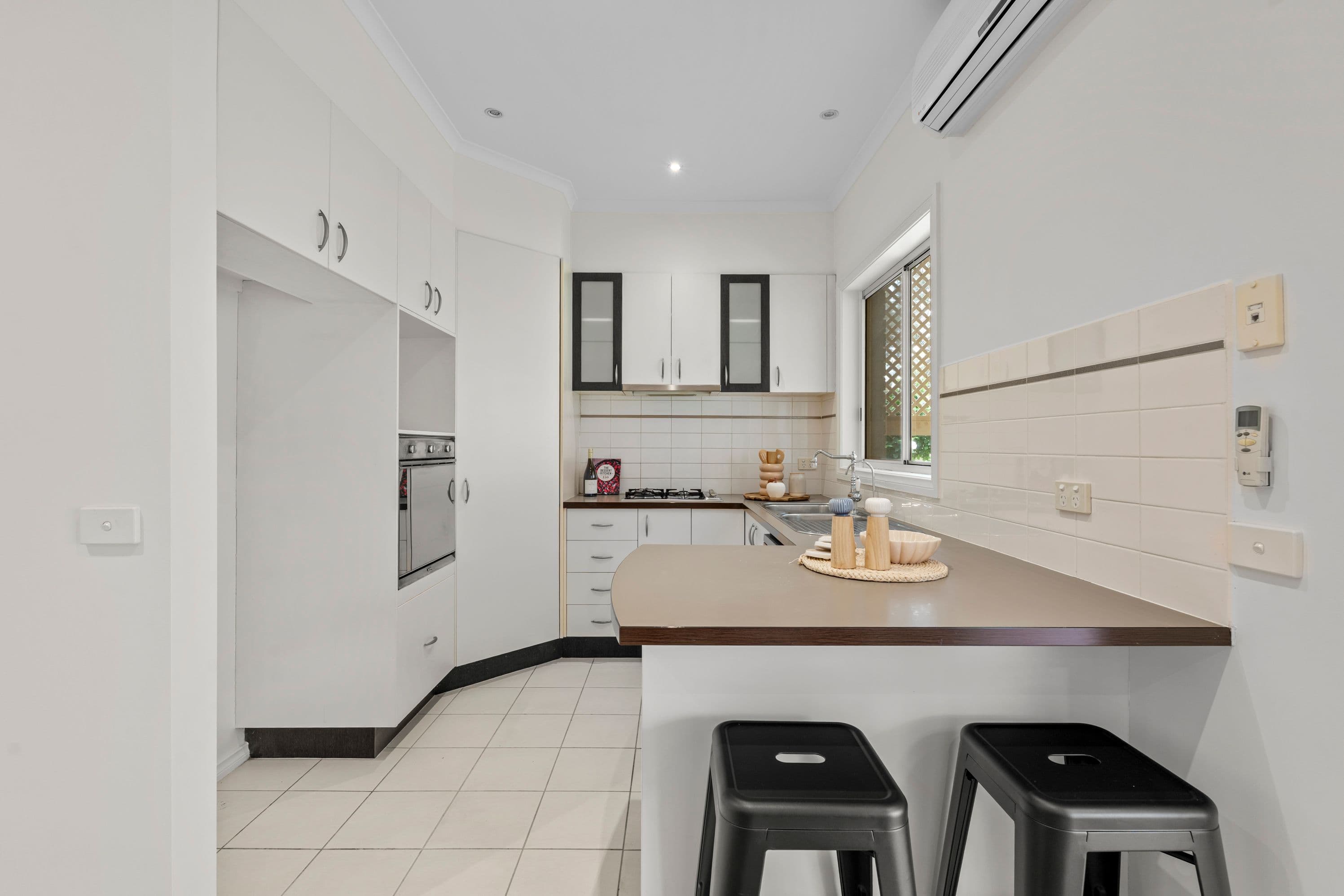 5 Hummingbird Place , South Morang VIC 3752, South Morang - Thumbnail 2