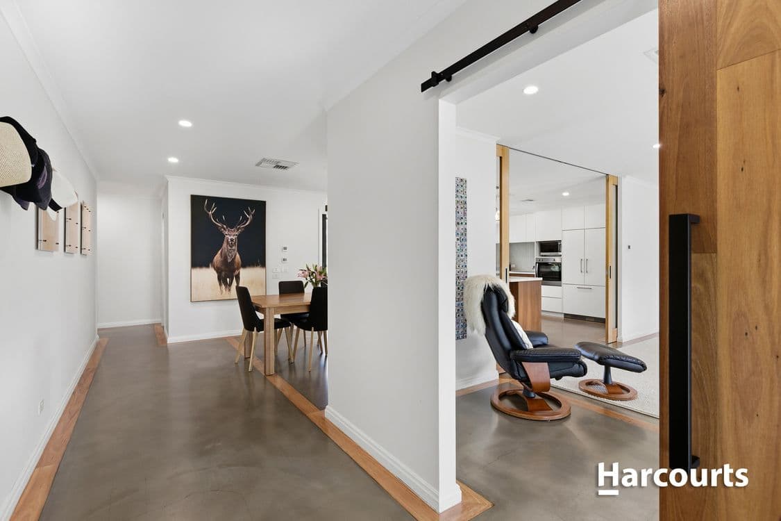 3298/21 Michael Court, Berwick, VIC 3806, Berwick - Thumbnail 3