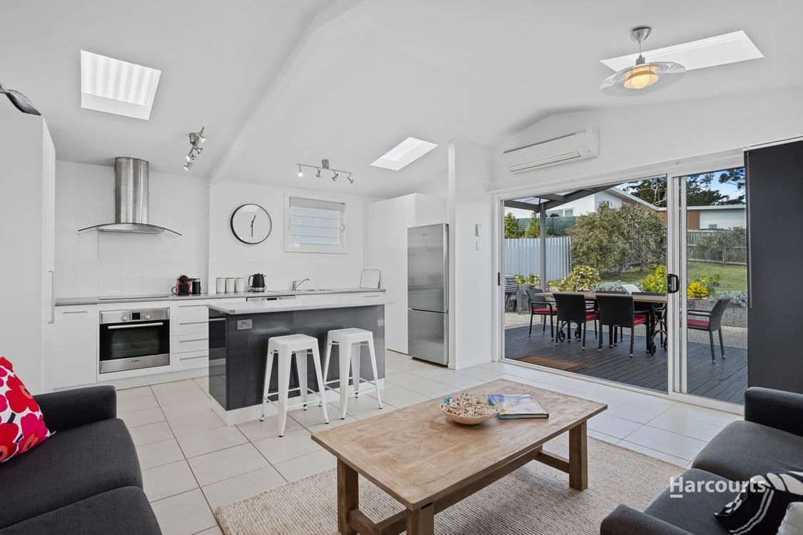 1 Marsh Street, OPOSSUM BAY, TAS 7023, Opossum Bay - Thumbnail 4