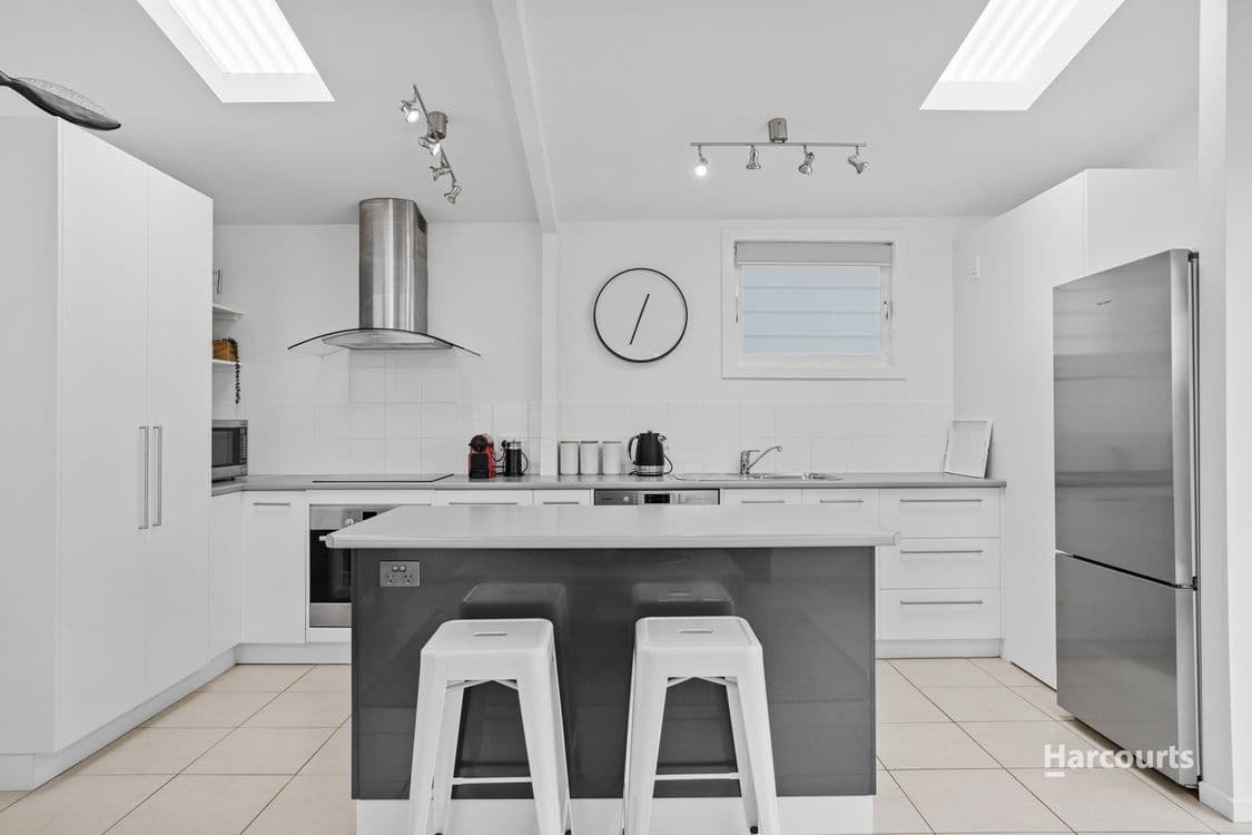 1 Marsh Street, OPOSSUM BAY, TAS 7023, Opossum Bay - Thumbnail 5