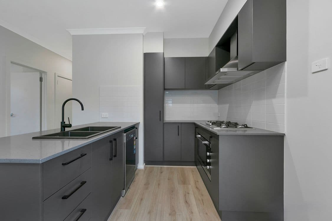 31 Hatcher Road, MUNNO PARA DOWNS, SA 5115, Munno Para Downs - Thumbnail 2