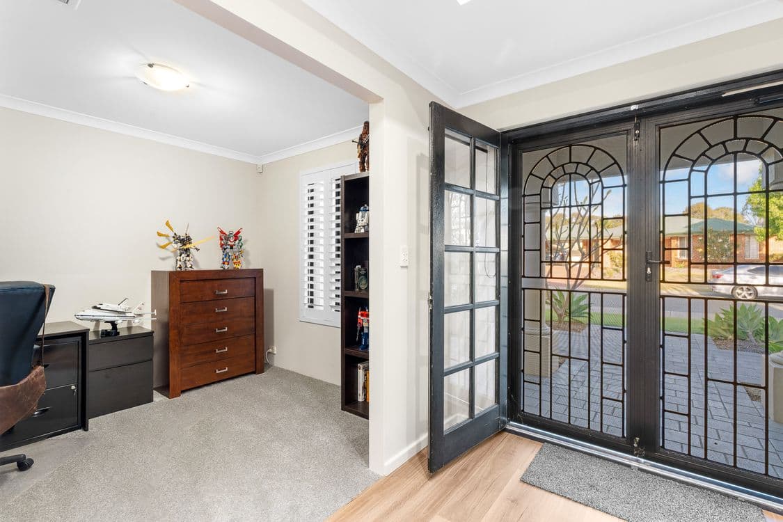 12 Lilac Hill Vista, MADELEY, WA 6065, Madeley - Thumbnail 4