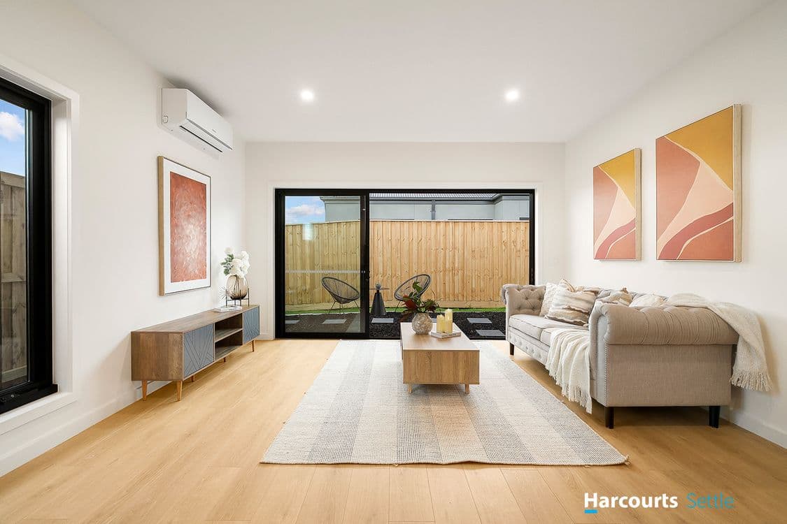 18 Avro Way, BERWICK, VIC 3806, Berwick - Thumbnail 2