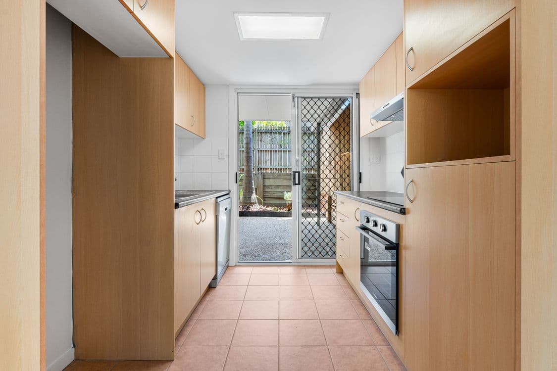 2/48 Ernest Street, MORNINGSIDE, QLD 4170, Morningside - Thumbnail 3