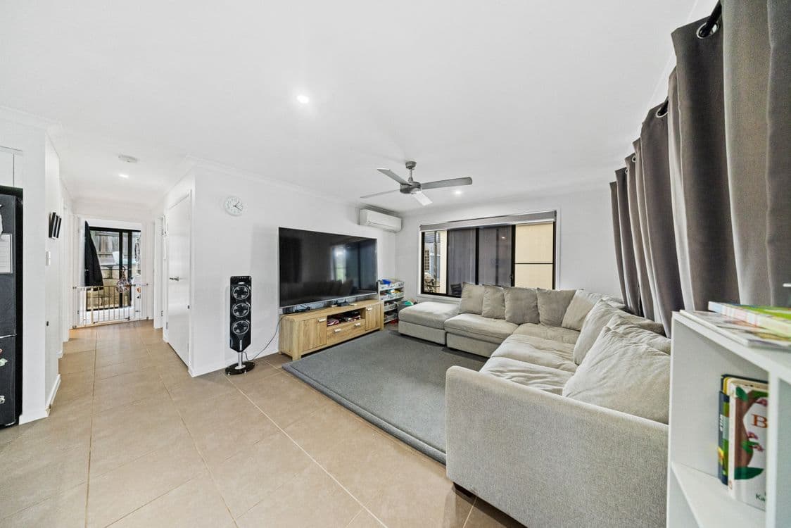 9 Serenity Drive, SOUTHSIDE, QLD 4570, Southside - Thumbnail 8