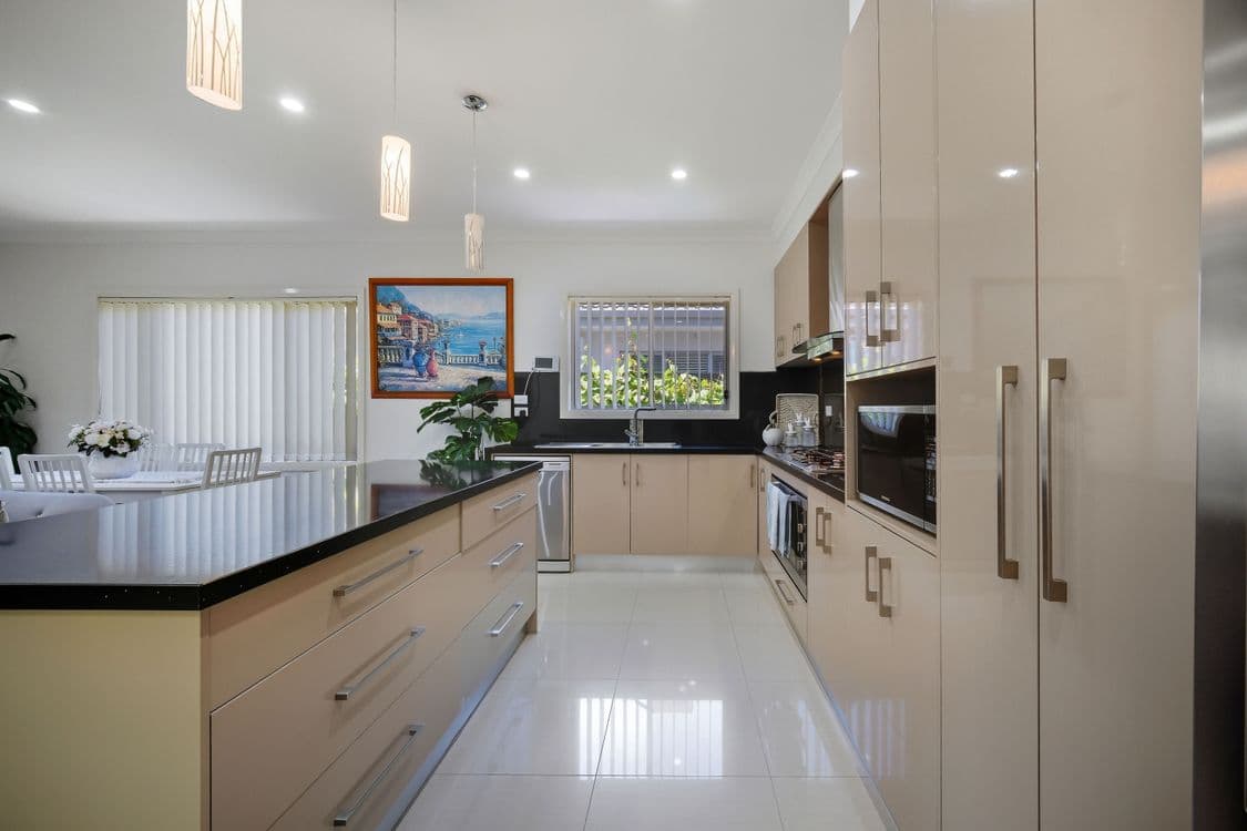 38 Biltmore Crescent, ROXBURGH PARK, VIC 3064, Roxburgh Park - Thumbnail 5