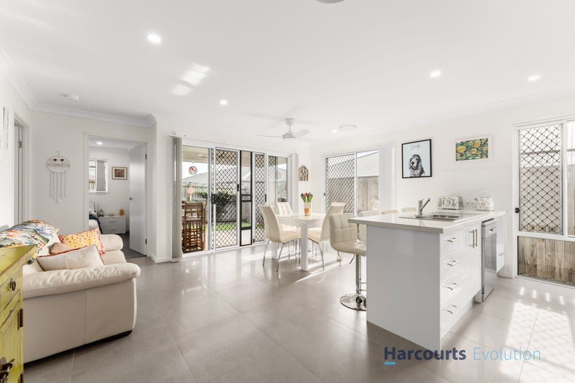 9 Bulburin Street, YARRABILBA, QLD 4207, Yarrabilba - Thumbnail 3