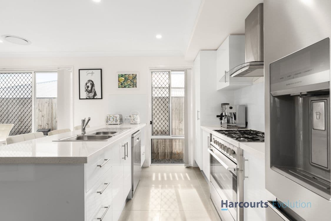 9 Bulburin Street, YARRABILBA, QLD 4207, Yarrabilba - Thumbnail 7