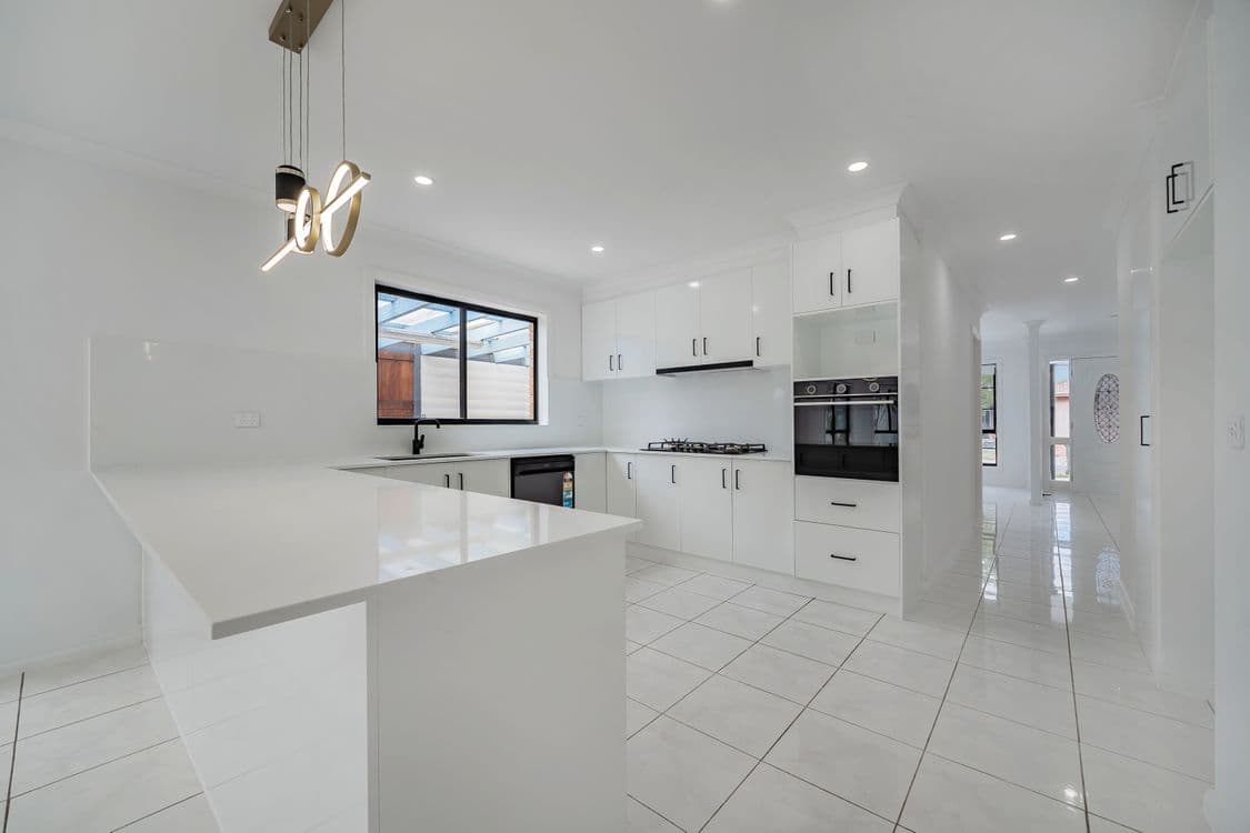 12 Madeira Court, ROXBURGH PARK, VIC 3064, Roxburgh Park - Thumbnail 7