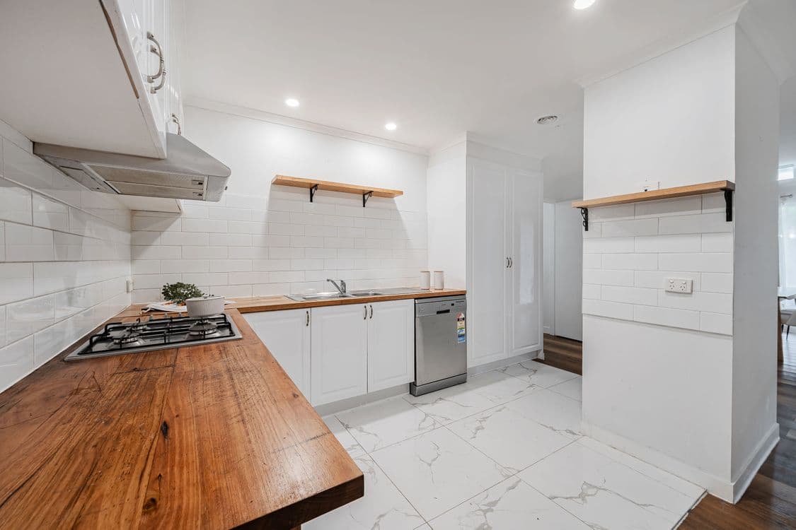 16 Morey Court, ROXBURGH PARK, VIC 3064, Roxburgh Park - Thumbnail 7