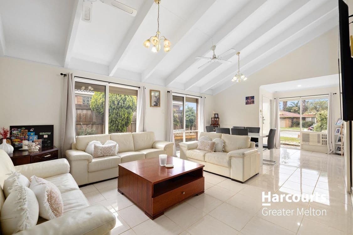 13 Stephen Court, HOPPERS CROSSING, VIC 3029, Hoppers Crossing - Thumbnail 2