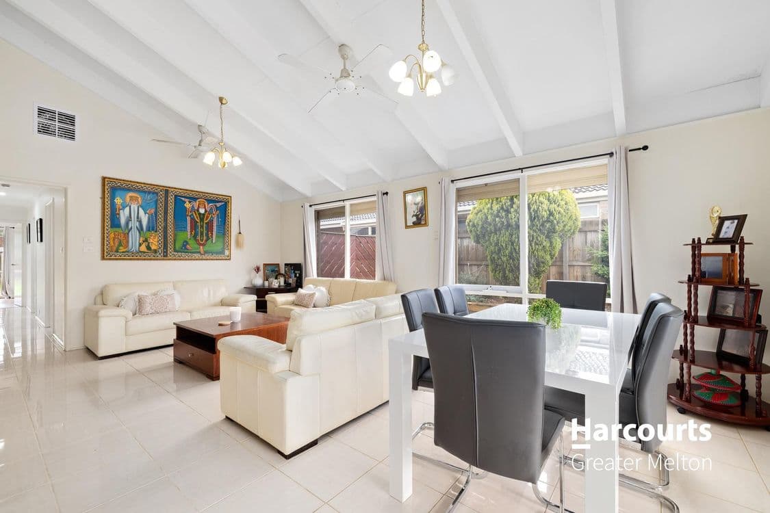 13 Stephen Court, HOPPERS CROSSING, VIC 3029, Hoppers Crossing - Thumbnail 4
