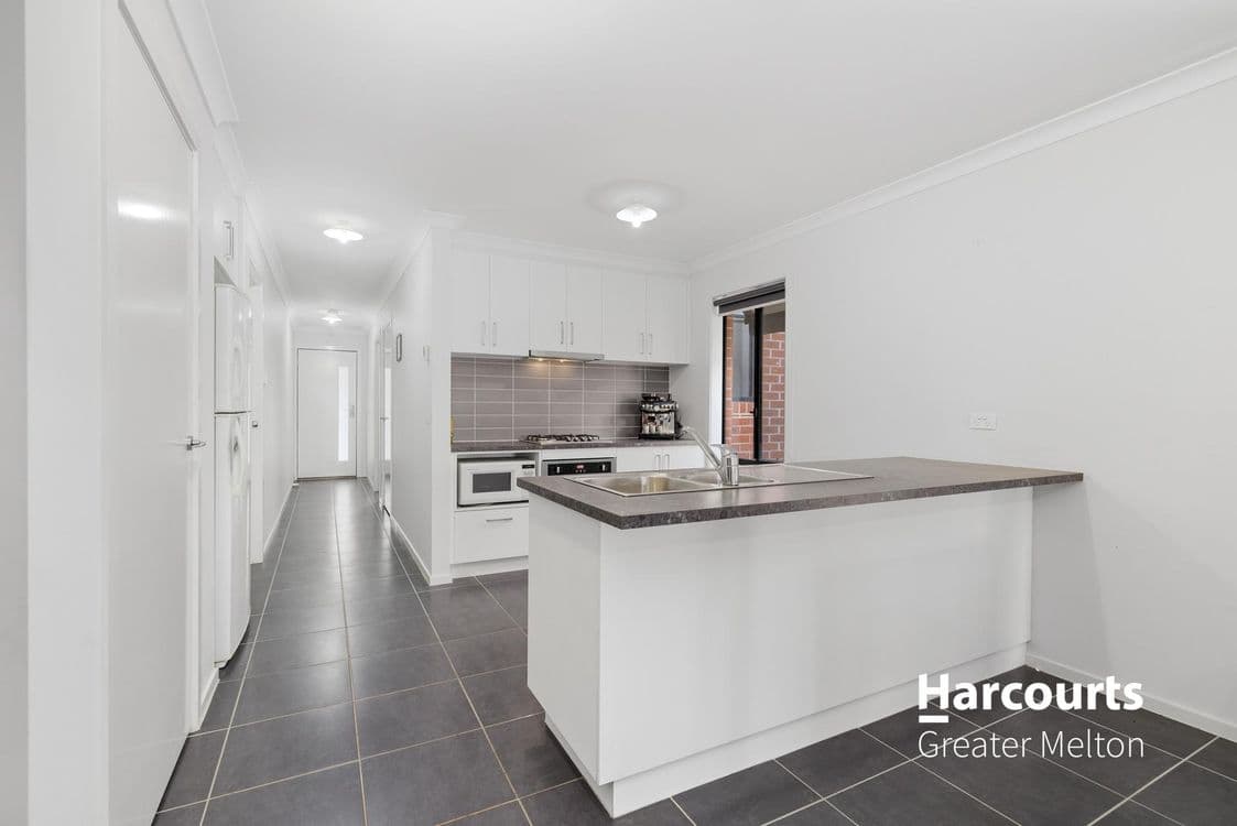 10 Cortland Street, WYNDHAM VALE, VIC 3024, Wyndham Vale - Thumbnail 4