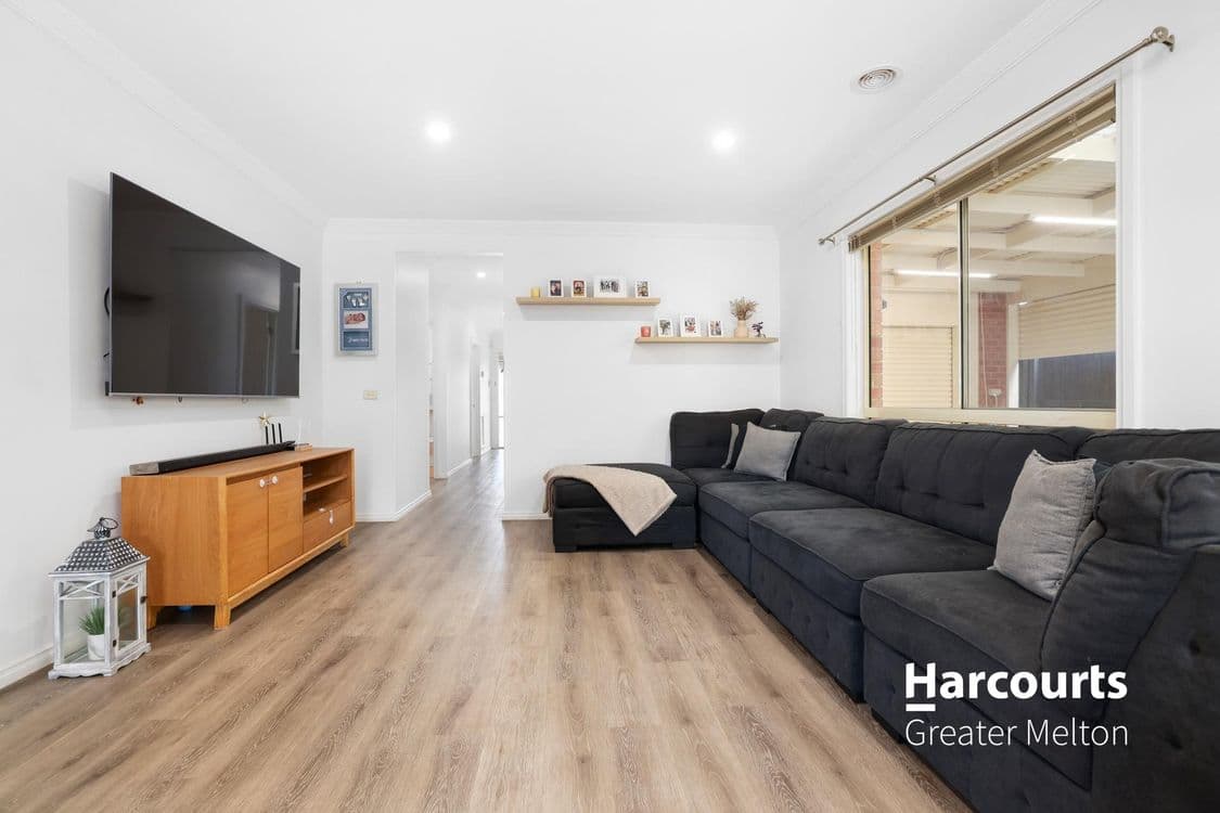 89 Dunvegan Drive, KURUNJANG, VIC 3337, Kurunjang - Thumbnail 6