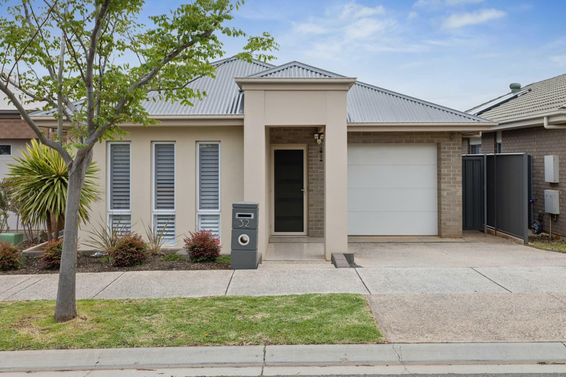 32 Queensberry Way, Blakeview, Blakeview - Image 1