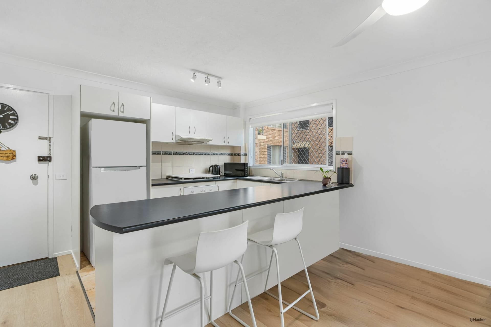 1/9 Twenty Eighth Avenue, Palm Beach, Palm Beach - Thumbnail 8