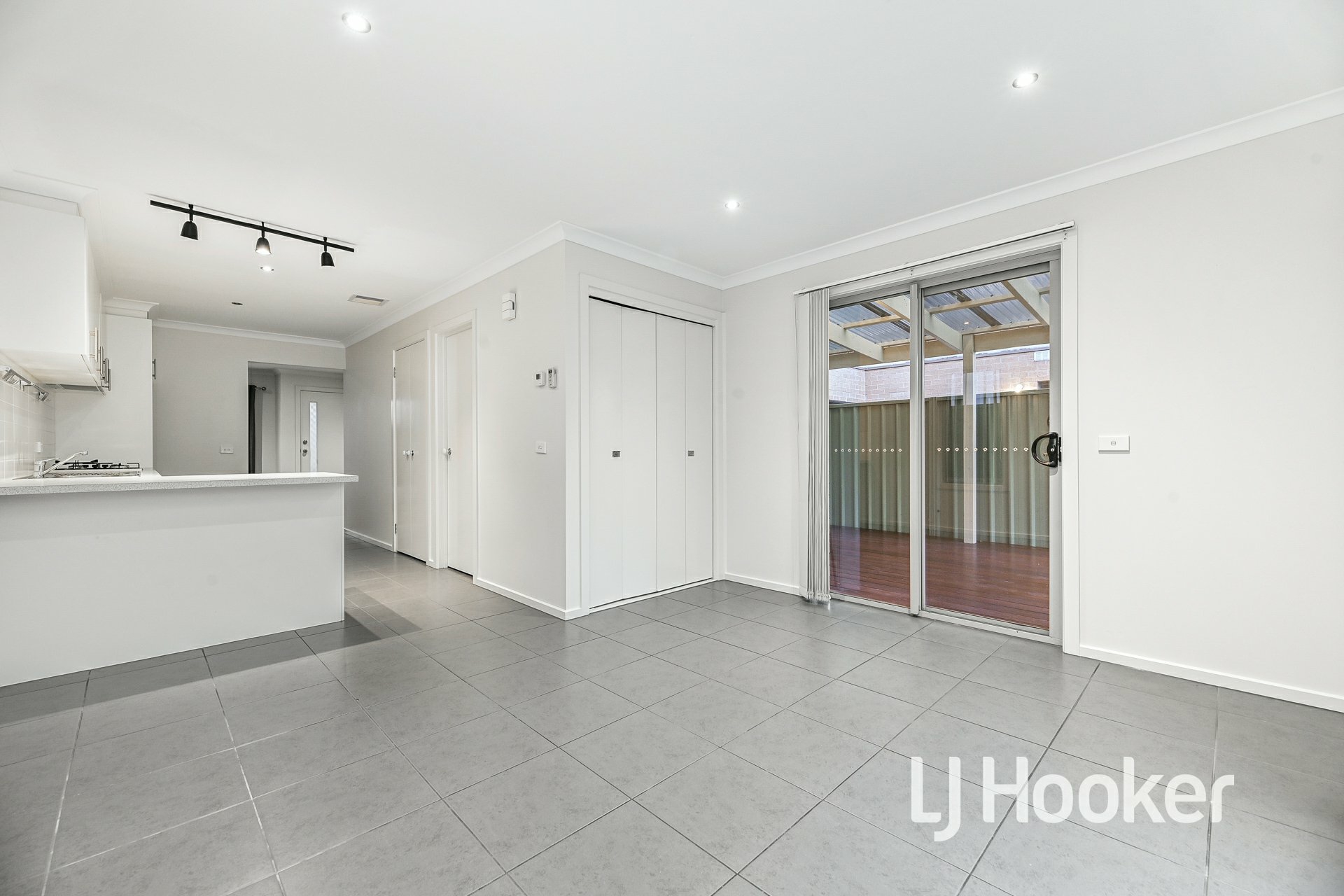 4 Bluestone Street, Pakenham, Pakenham - Thumbnail 3