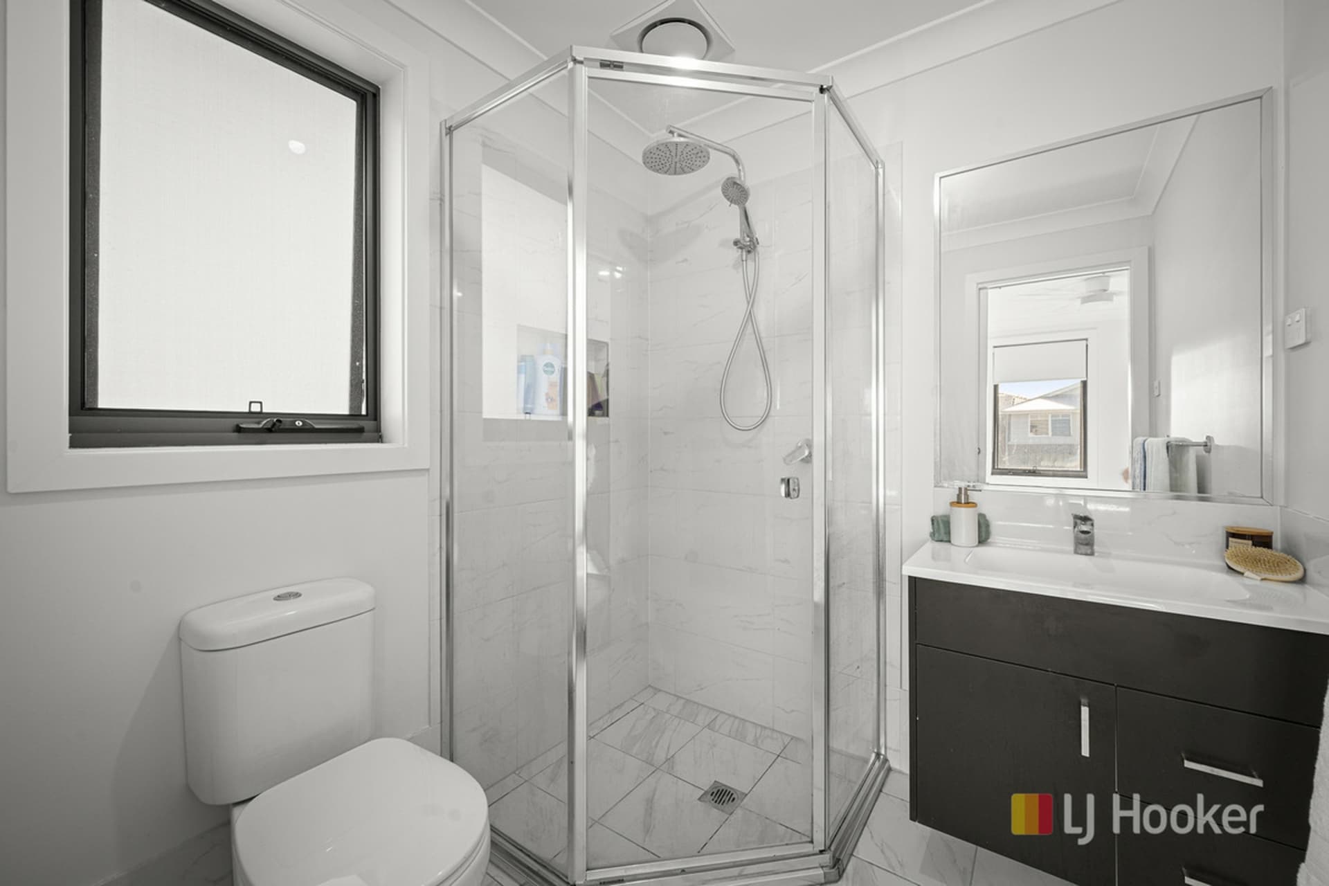4 Bavarian Street, Box Hill, Box Hill - Thumbnail 4