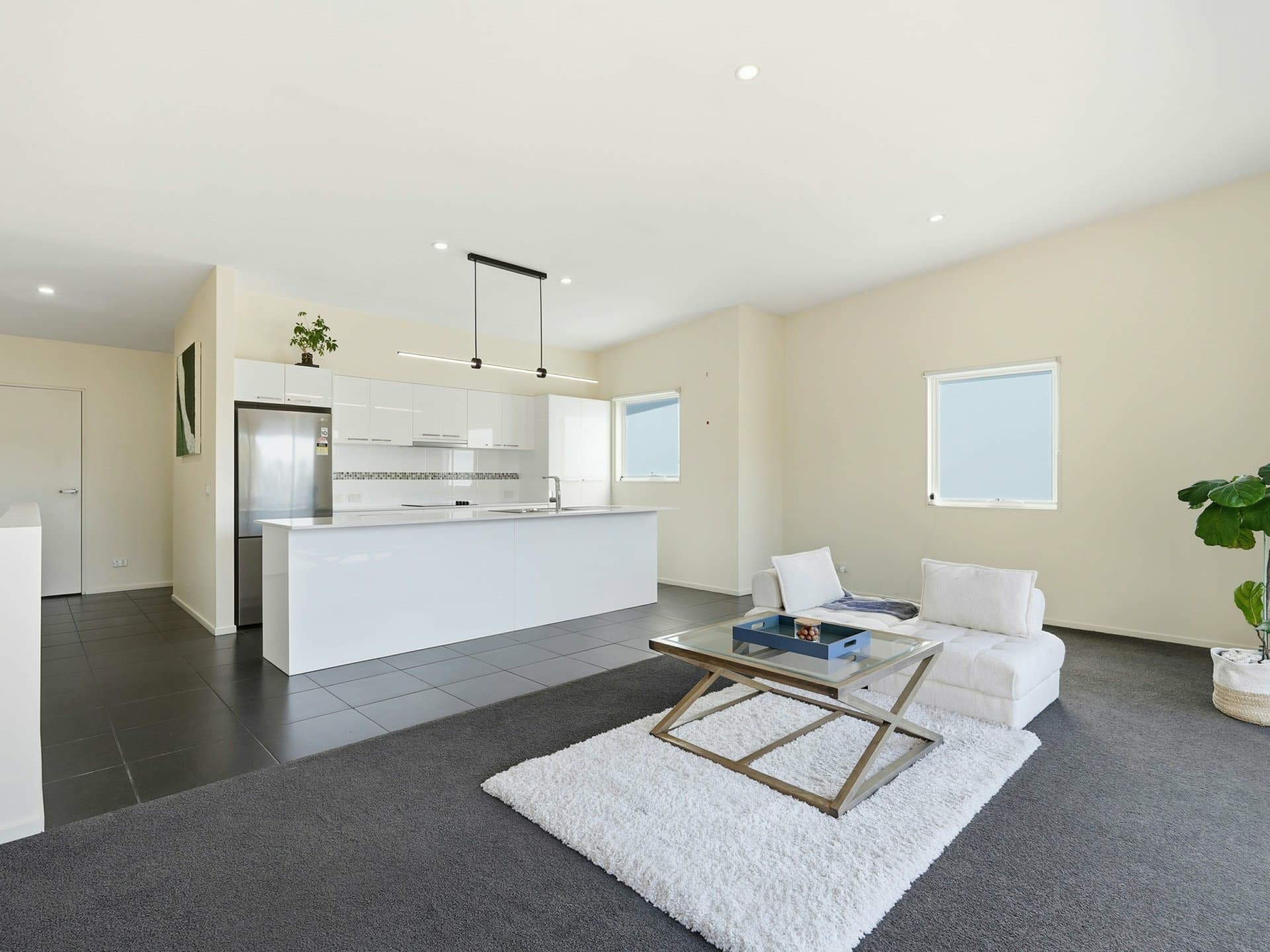 2/37 Ineke Drive, Kingston, Kingston - Thumbnail 3