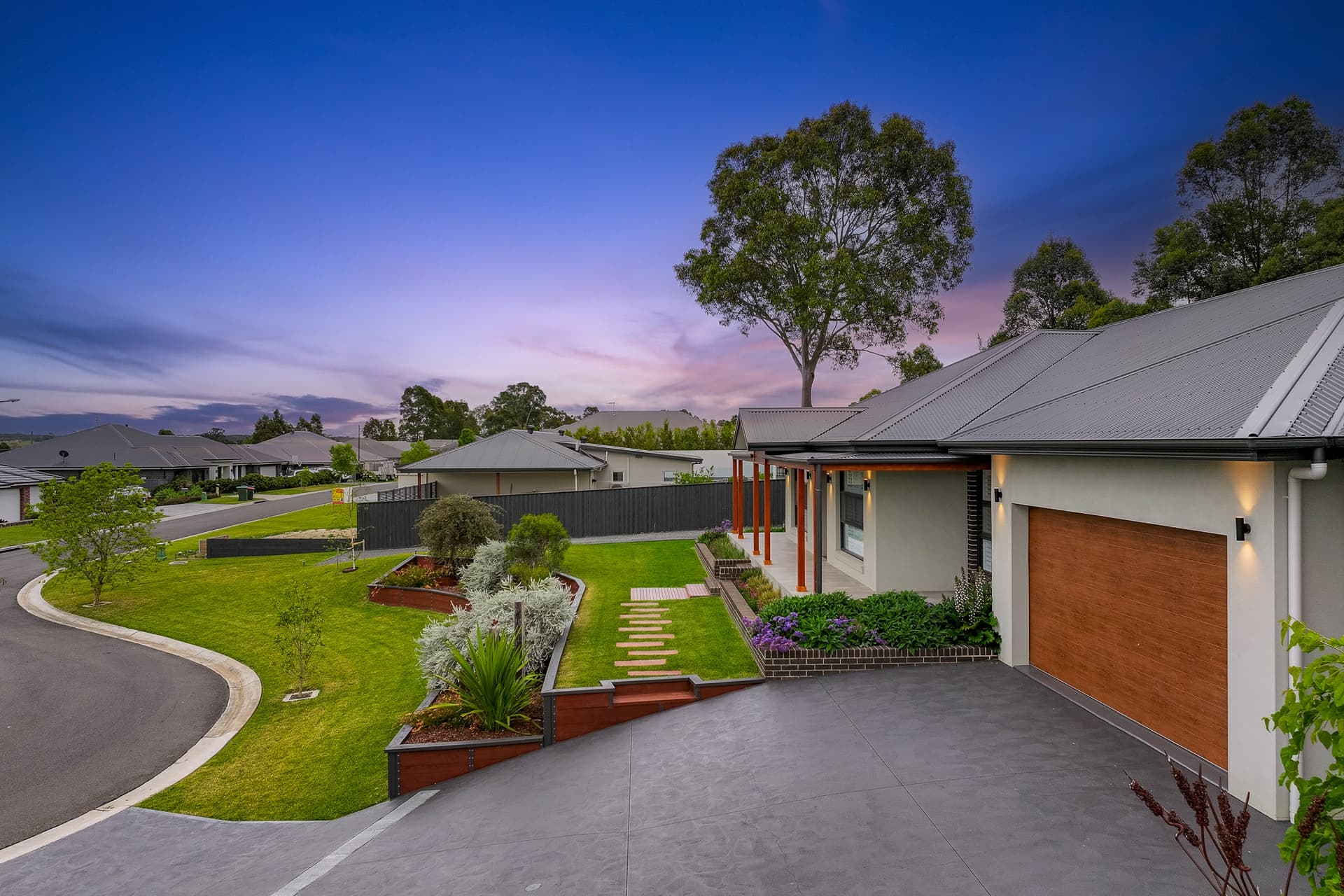 9 Tyrrell Place, The Oaks, The Oaks - Thumbnail 3