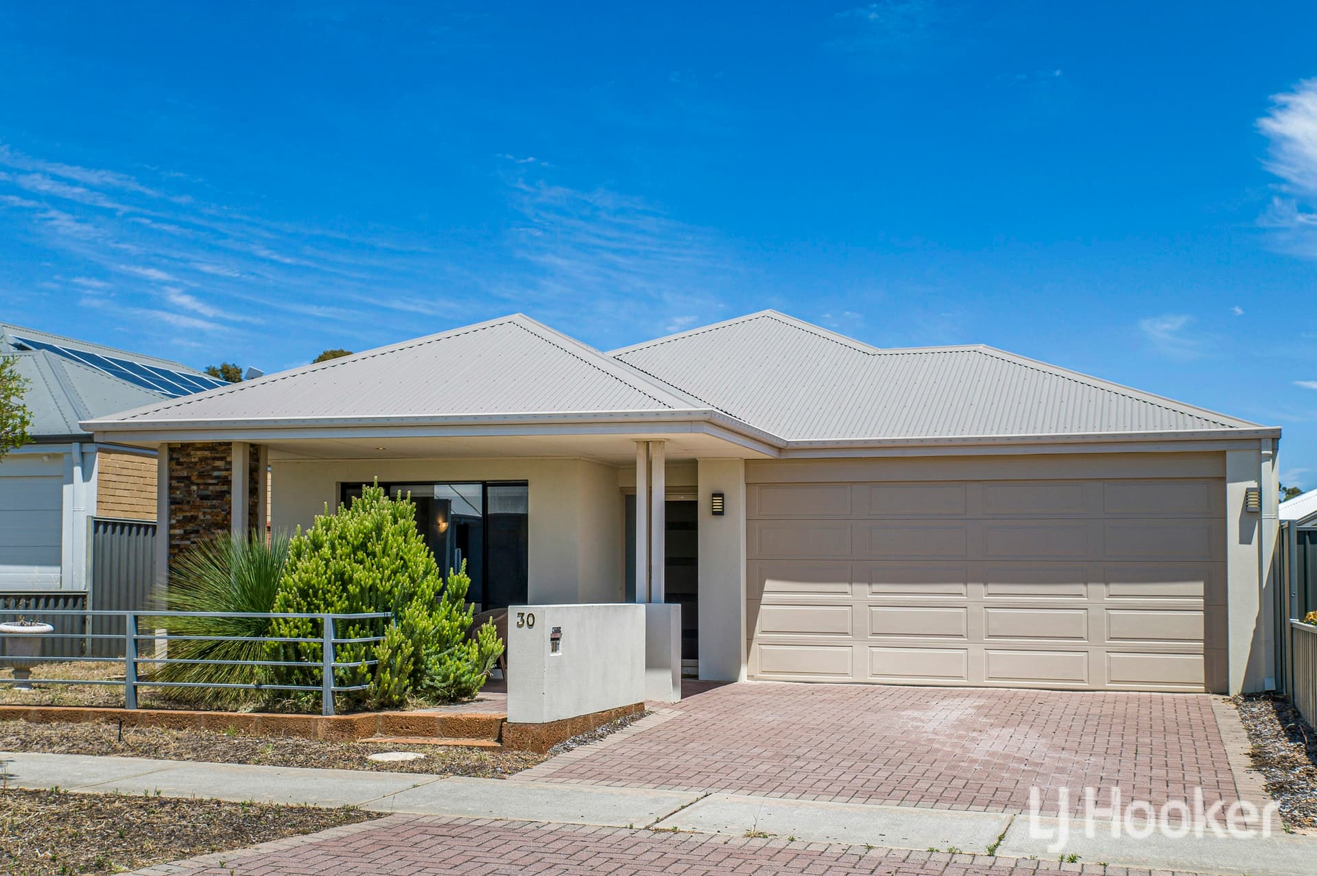 30 Barrington Avenue, Champion Lakes, Champion Lakes - Thumbnail 2