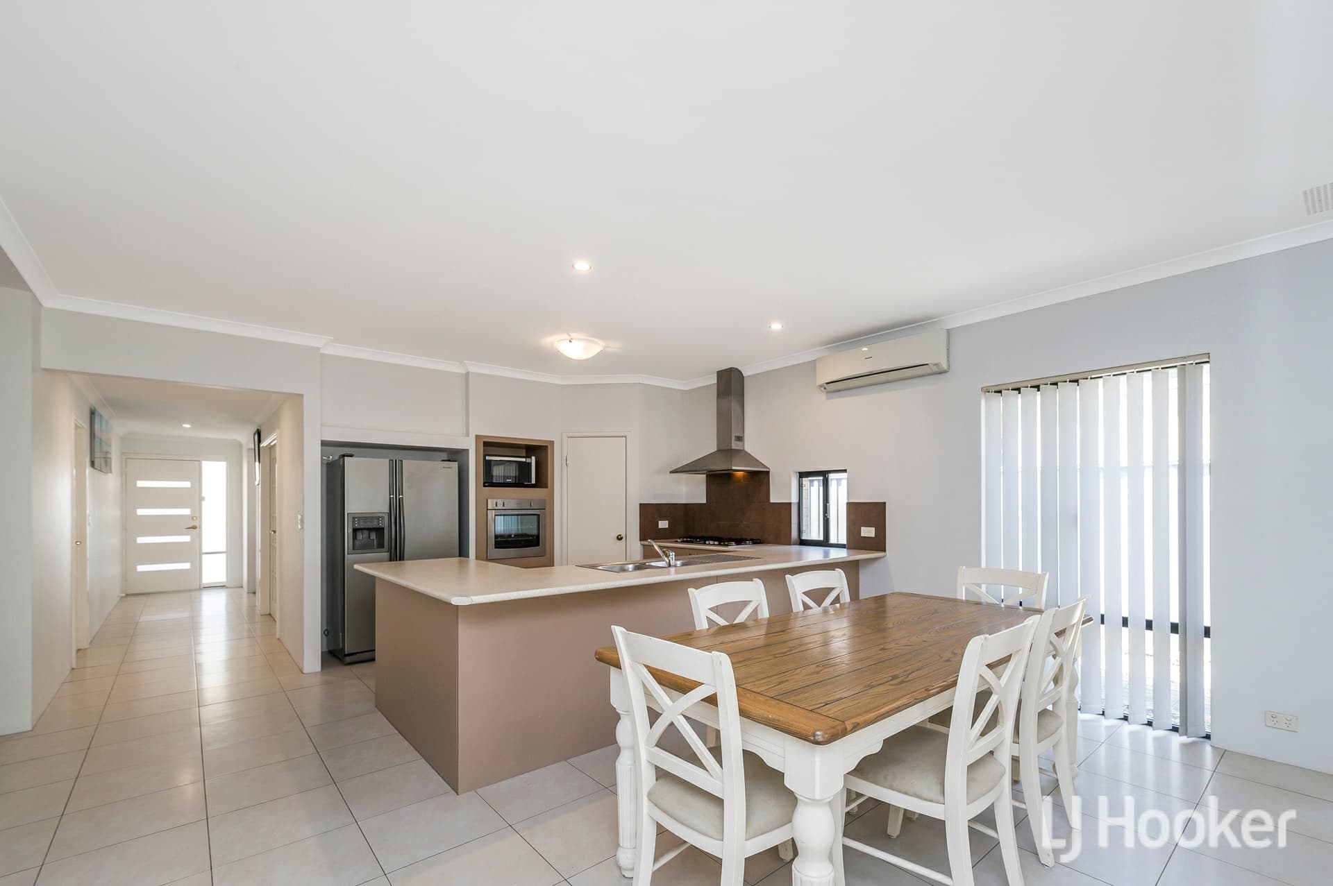 30 Barrington Avenue, Champion Lakes, Champion Lakes - Thumbnail 3