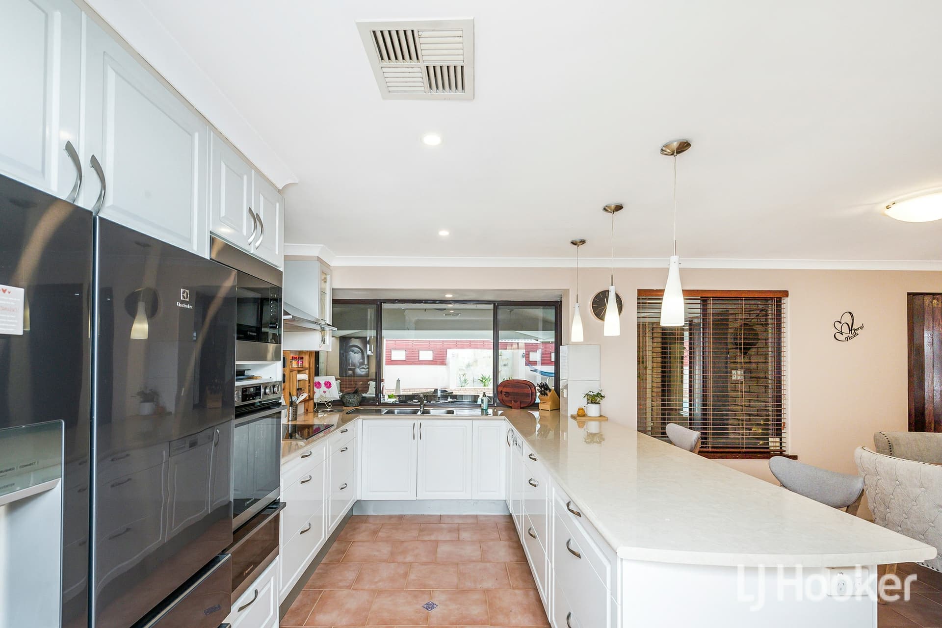 16 Pimelia Grove, Thornlie, Thornlie - Thumbnail 8