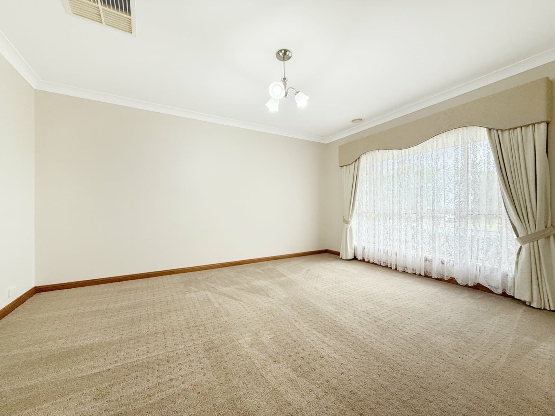30 Dwyer Drive, Young, Young - Thumbnail 6