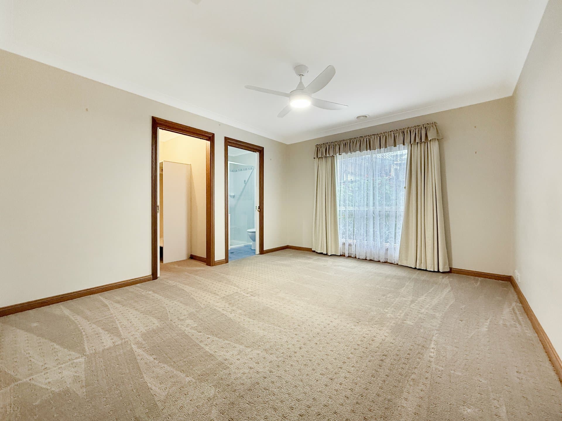 30 Dwyer Drive, Young, Young - Thumbnail 7