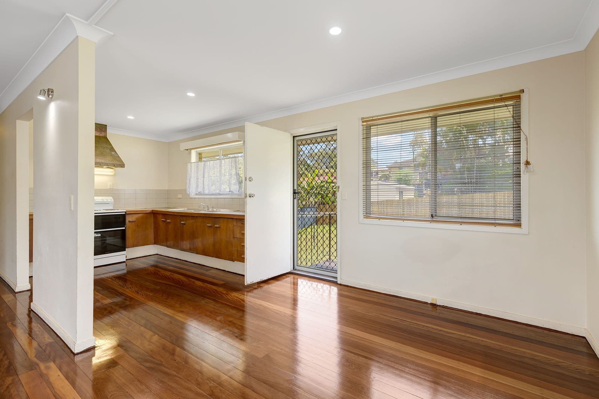 24 Raquel Avenue , Springwood QLD 4127, Springwood - Thumbnail 7