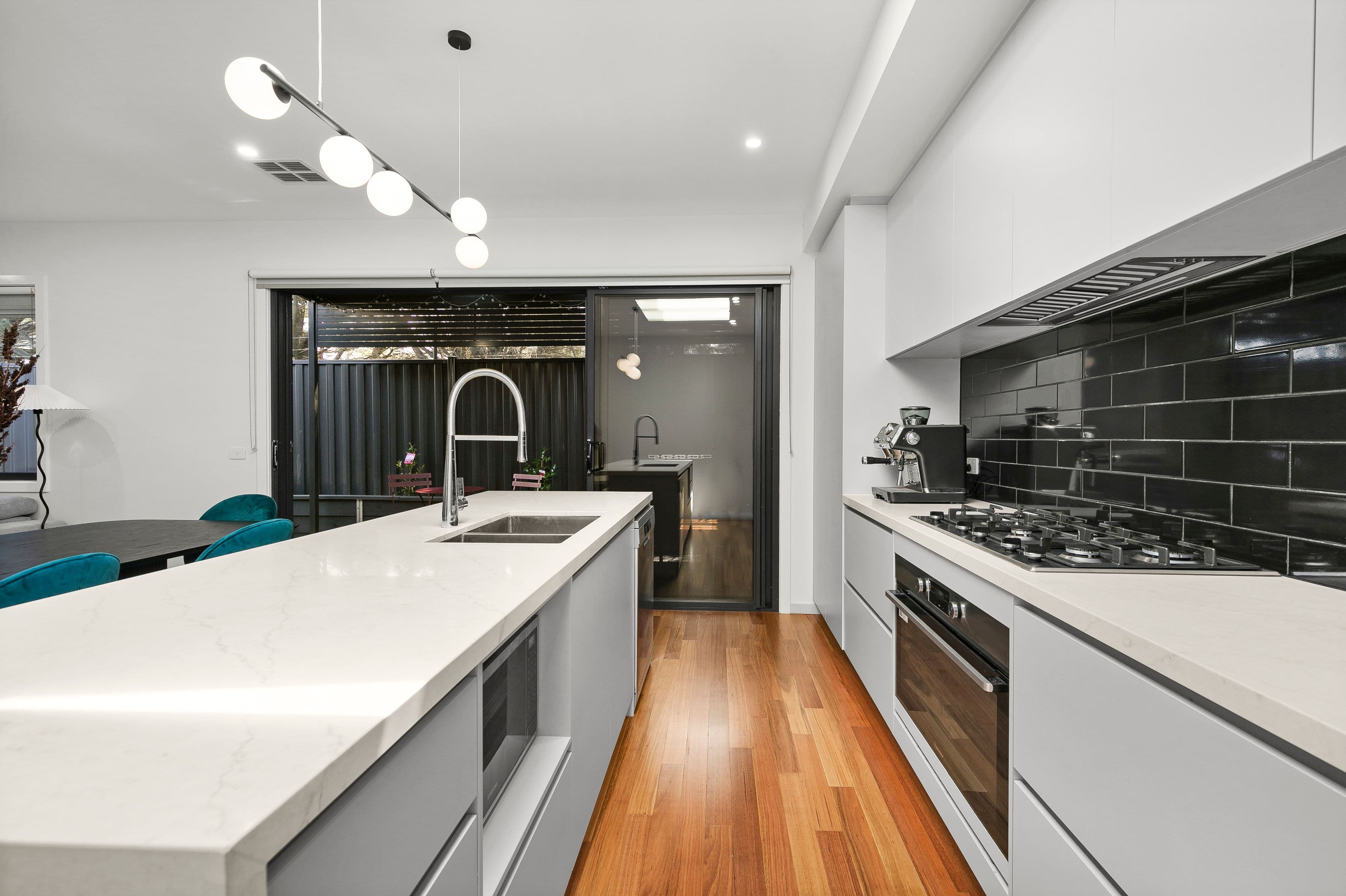10 Navana Court, Greenvale - Thumbnail 4