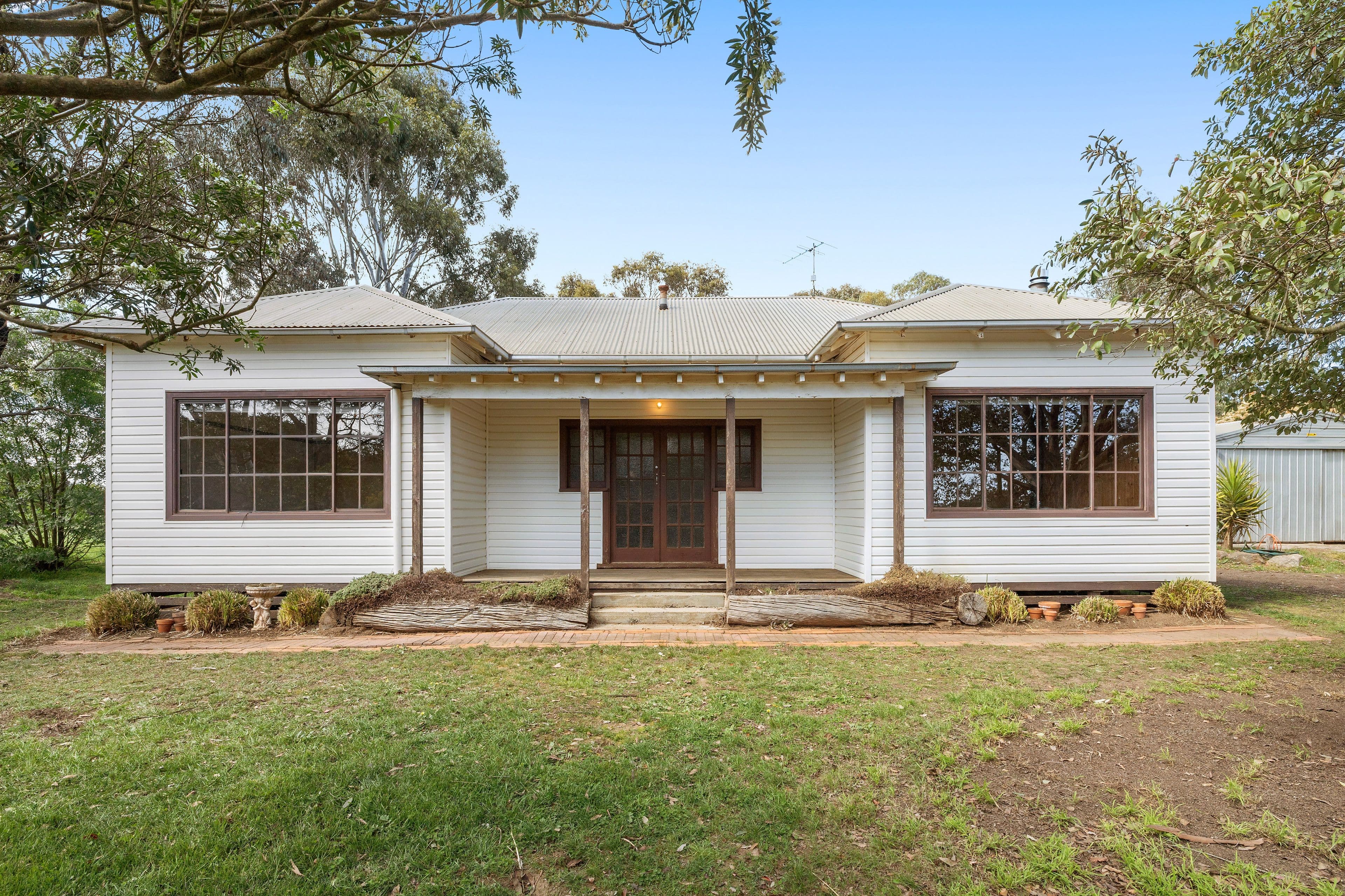 84 Cemetery Road , Lancefield VIC 3435, Lancefield - Thumbnail 2