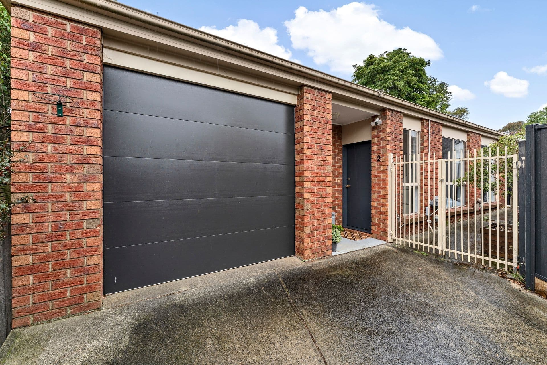 24 Jindabyne Avenue , Chadstone VIC 3148, Chadstone - Thumbnail 2