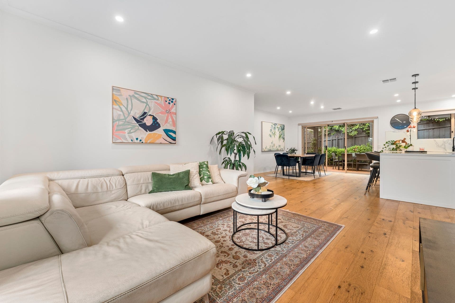 24 Jindabyne Avenue , Chadstone VIC 3148, Chadstone - Thumbnail 3