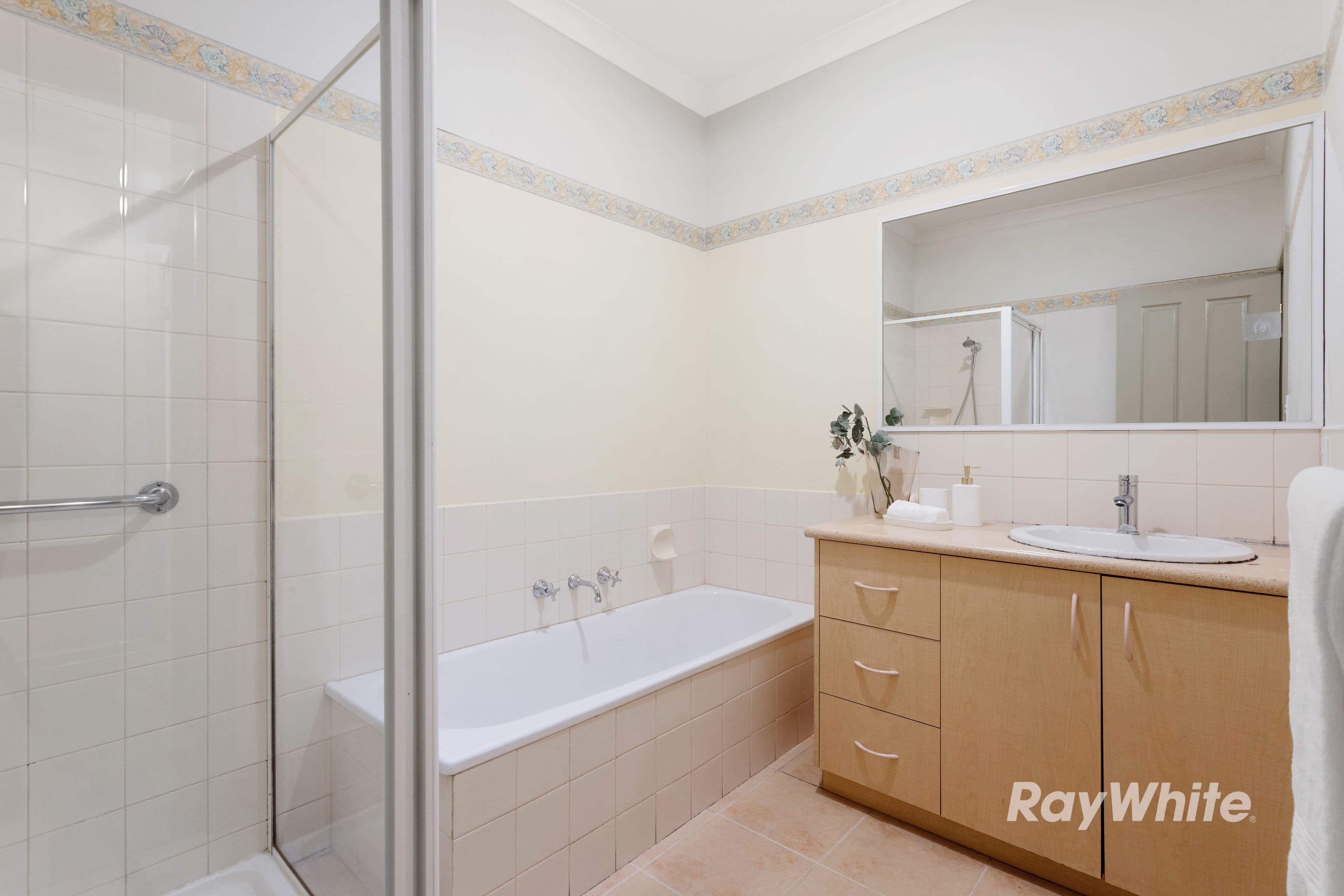 49 Latrobe Street , Hughesdale VIC 3166, Hughesdale - Thumbnail 7