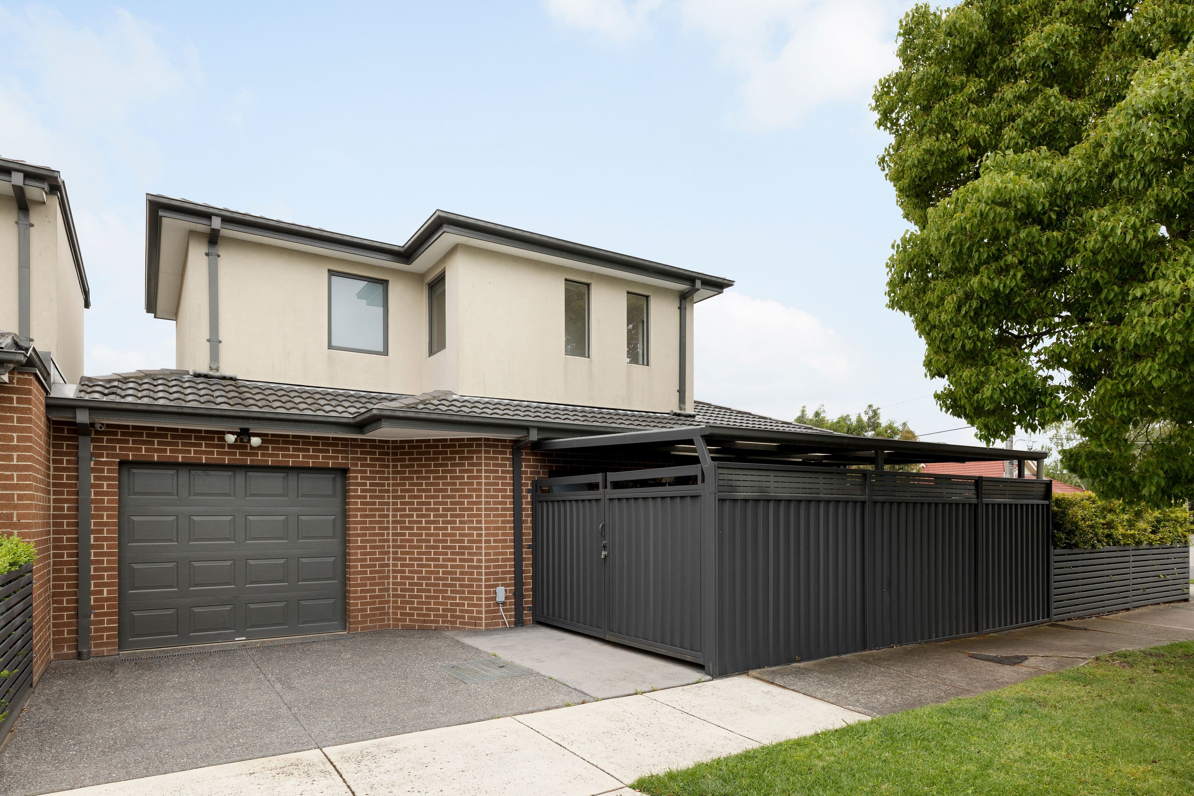 21 Eisenhower Street , Reservoir VIC 3073, Reservoir - Thumbnail 3