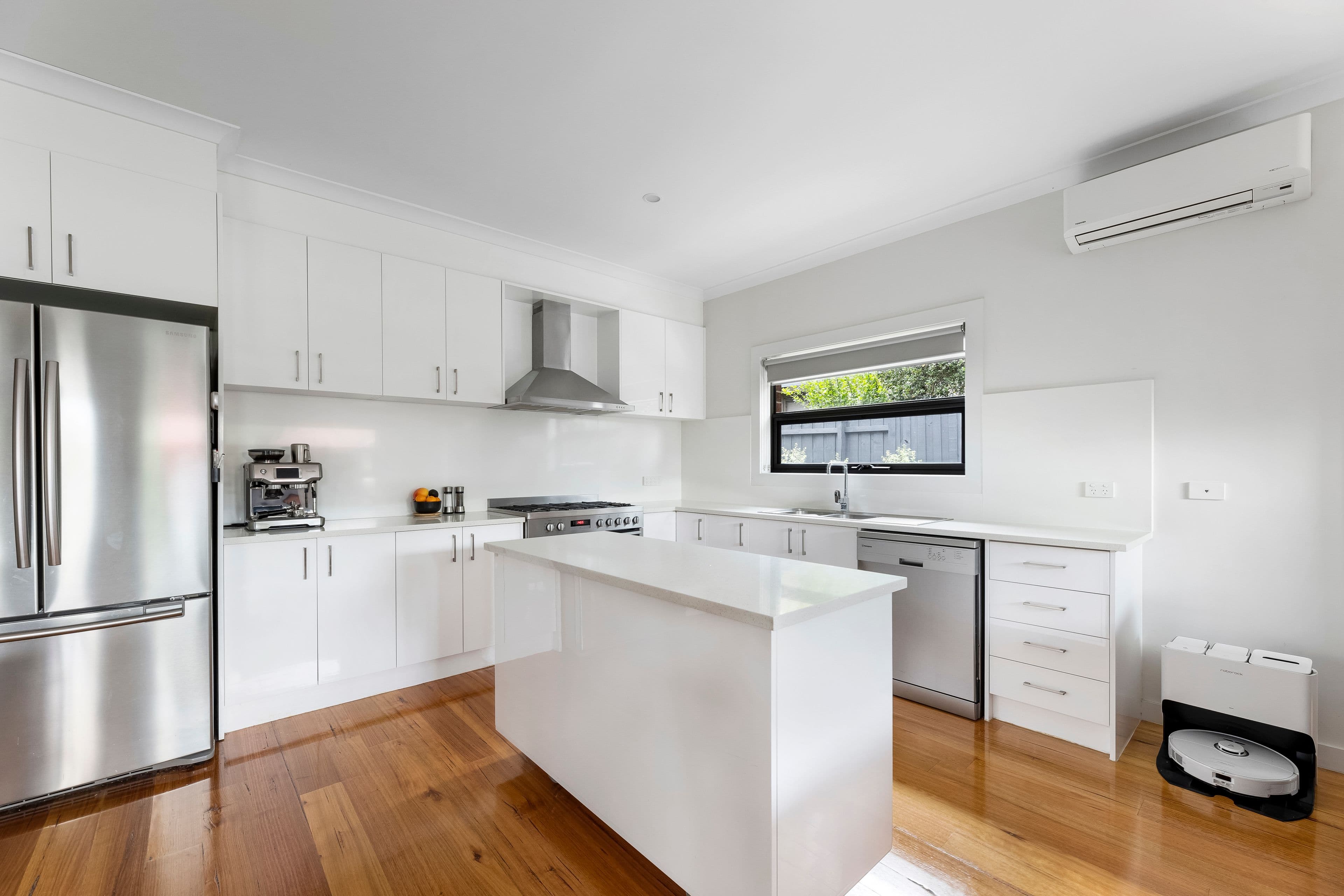 21 Eisenhower Street , Reservoir VIC 3073, Reservoir - Thumbnail 5