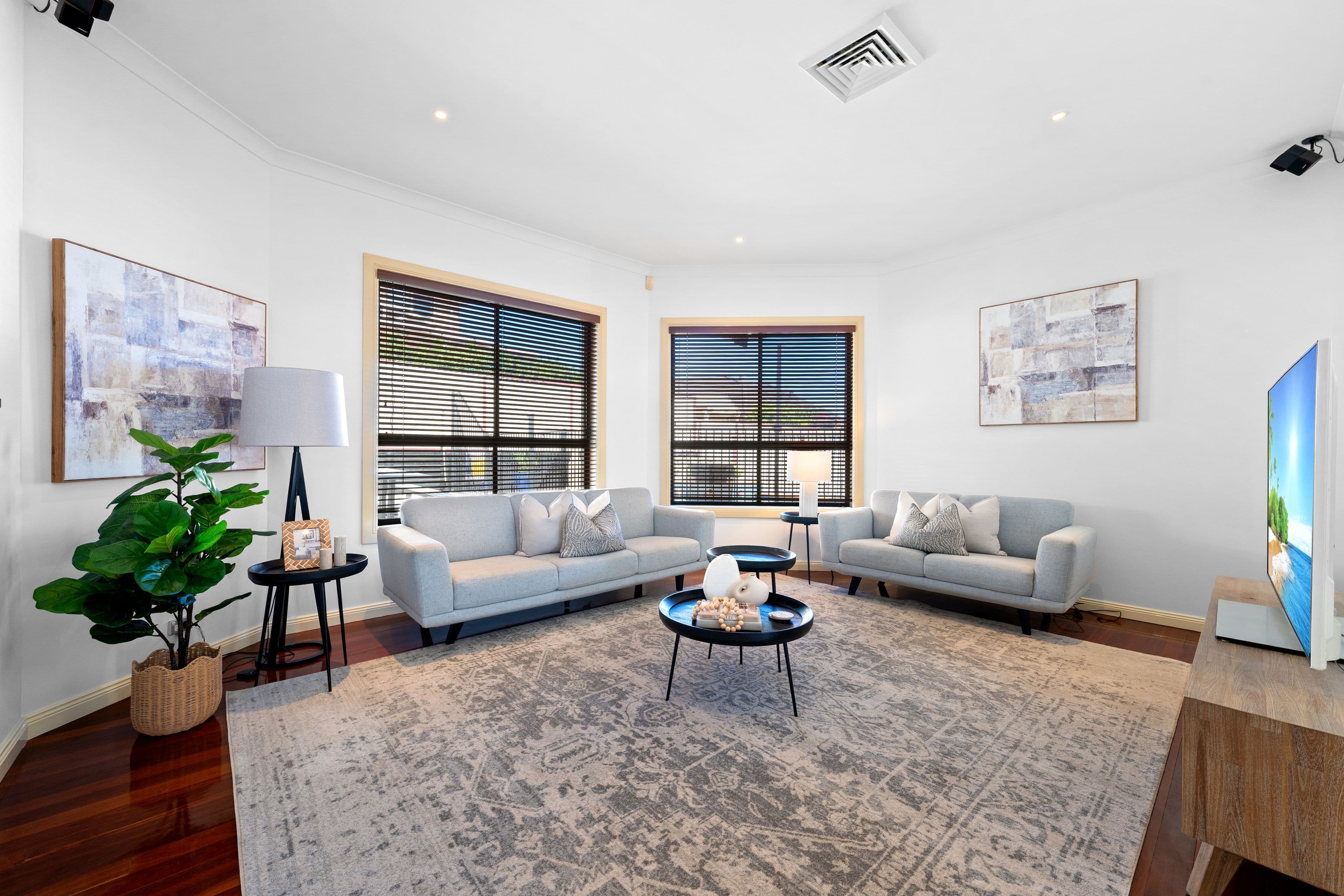 18 Orleans Circuit, Cecil Hills - Thumbnail 3