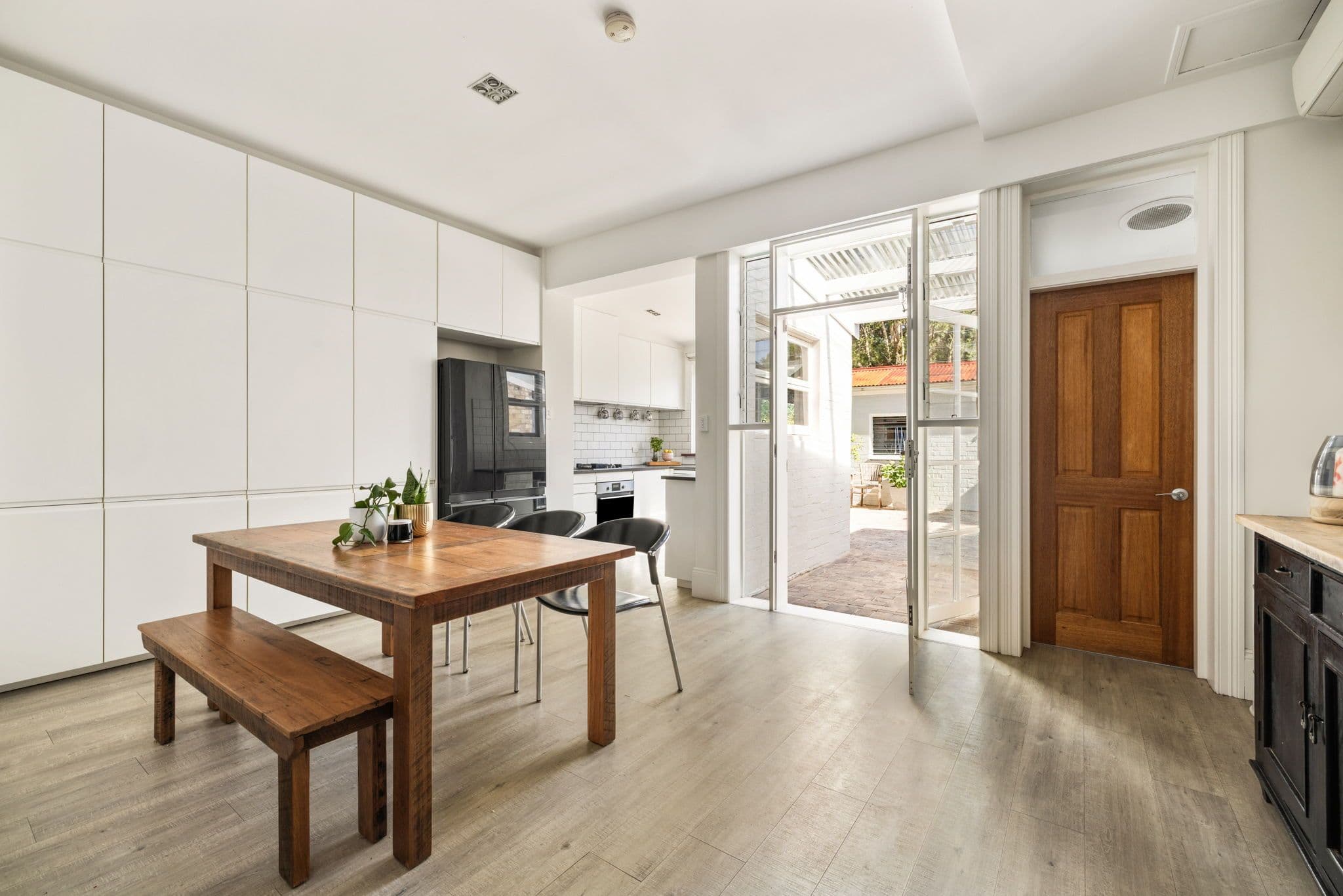79 Buckland Street, Alexandria - Thumbnail 2