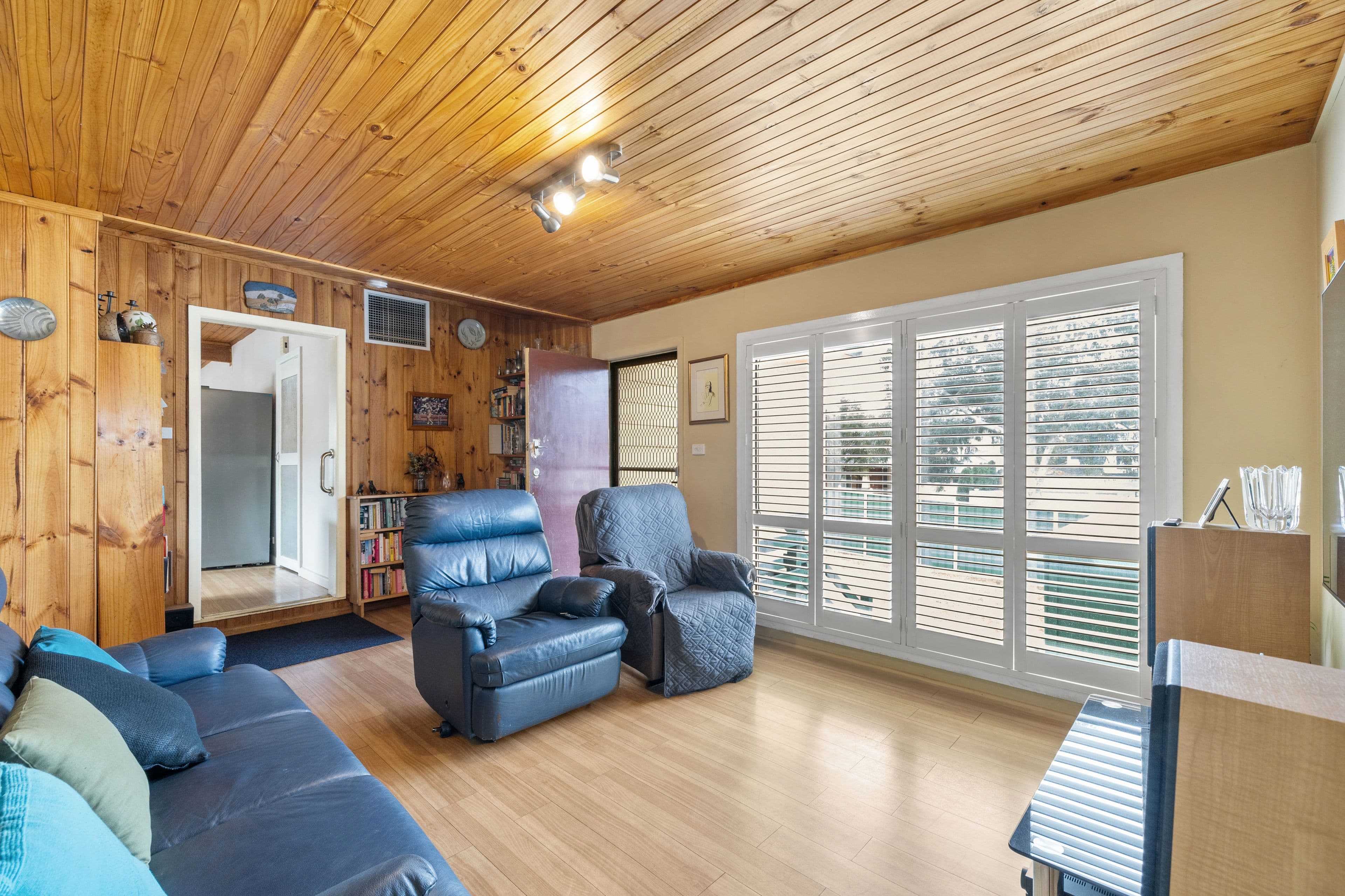 38 Macleod Parade , Macleod VIC 3085, Macleod - Thumbnail 3