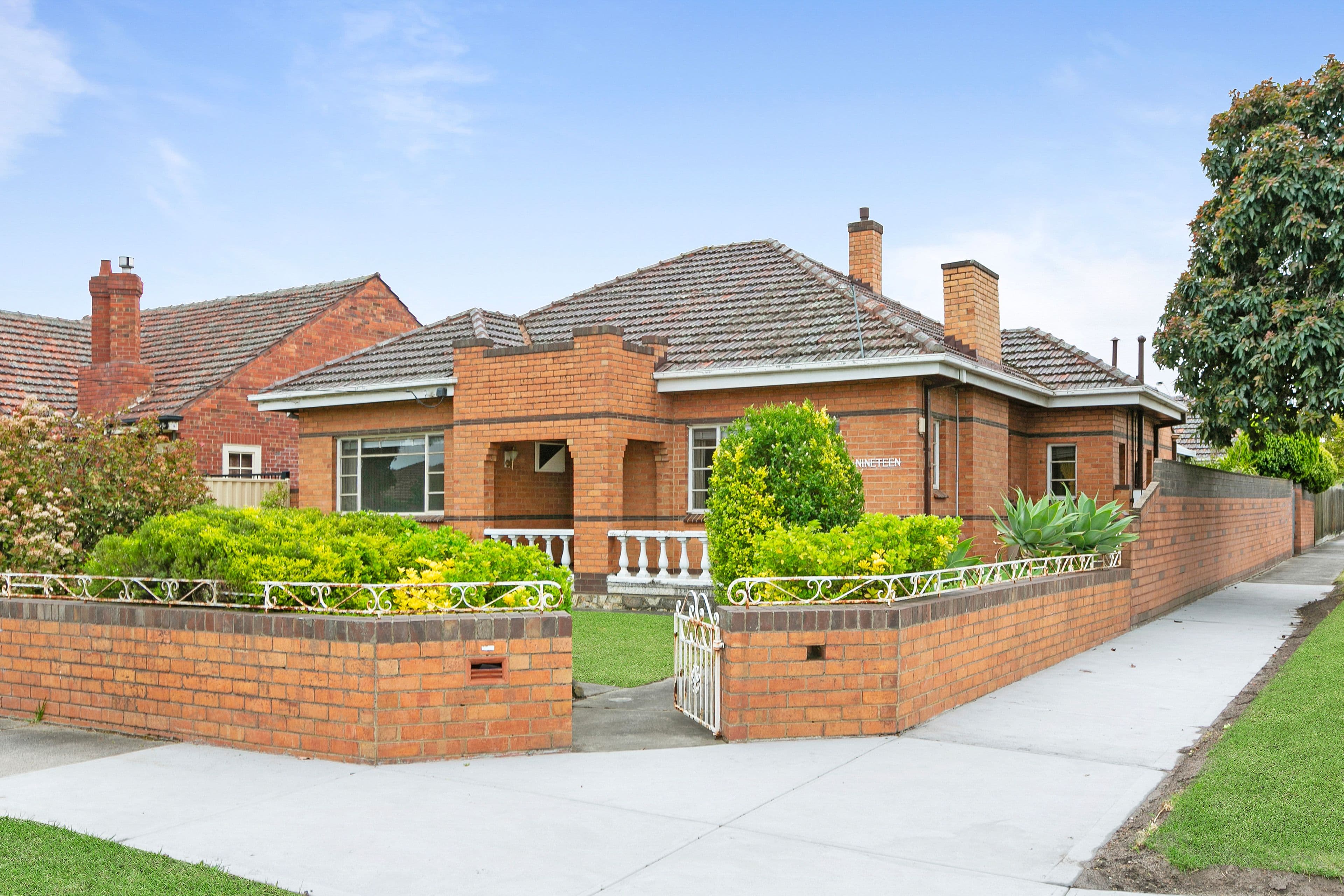 19 Royal Parade , Reservoir VIC 3073, Reservoir - Thumbnail 2