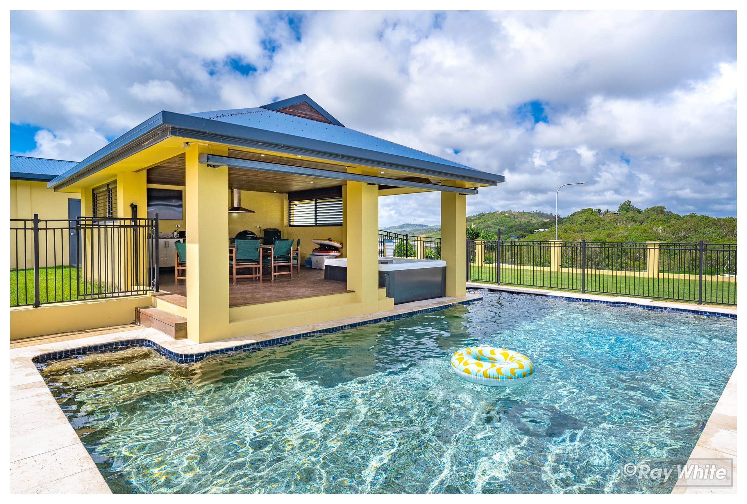 9 Nicole Place , Taroomball QLD 4703, Taroomball - Thumbnail 2