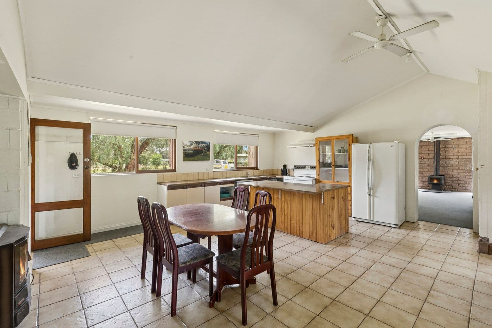 10 Saleyard Road , Avenel VIC 3664, Avenel - Thumbnail 5