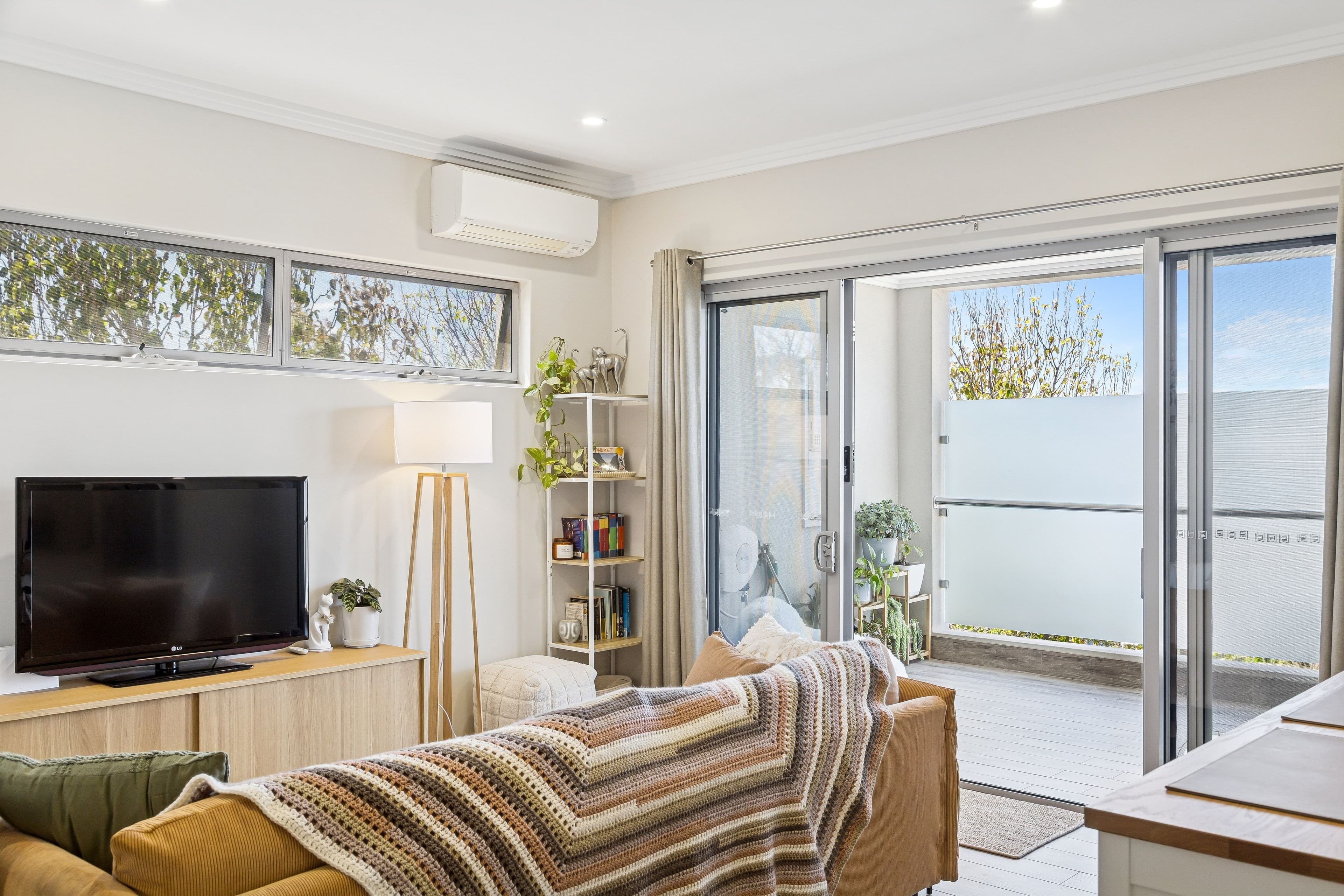 34 Halley Street , Innaloo WA 6018, Innaloo - Thumbnail 4