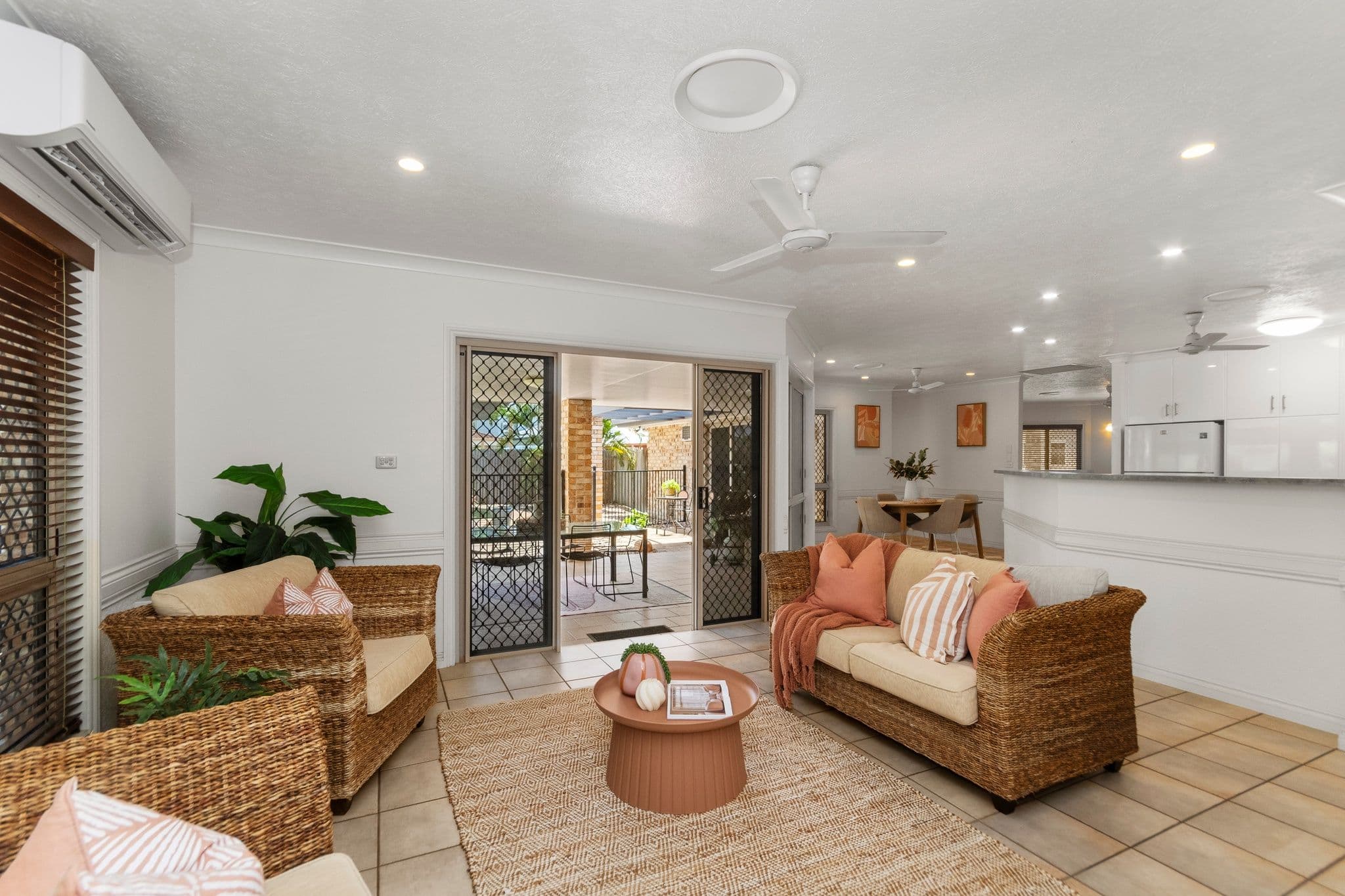 9 Kamaran Court, Annandale - Thumbnail 6