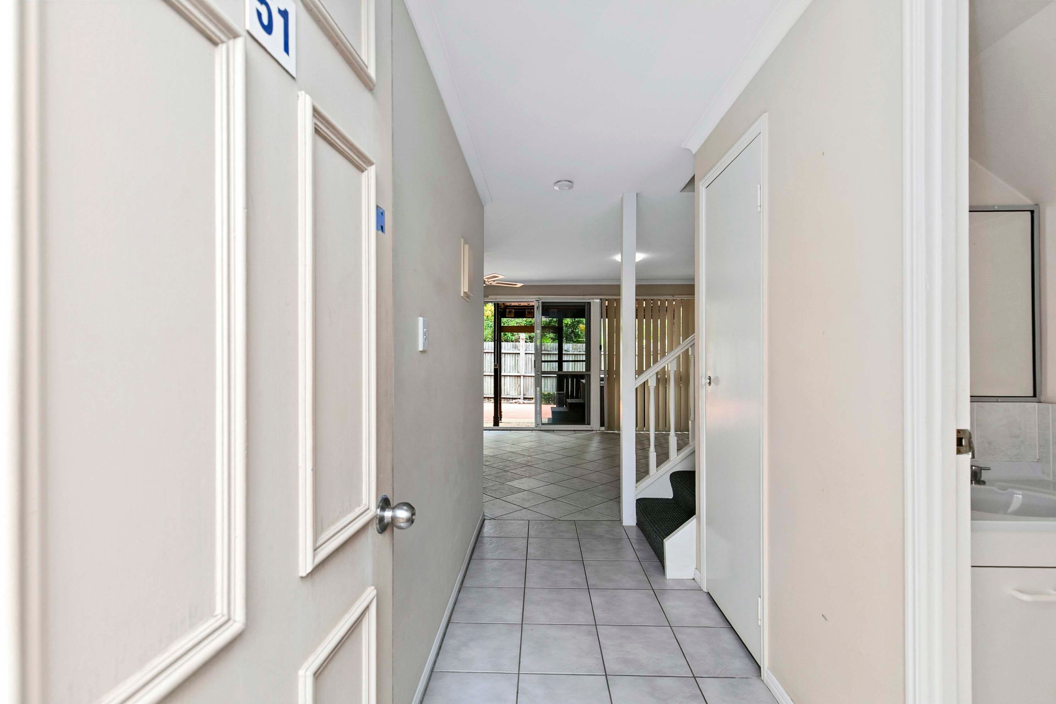 1 Ibis Boulevard , Eli Waters QLD 4655, Eli Waters - Thumbnail 4