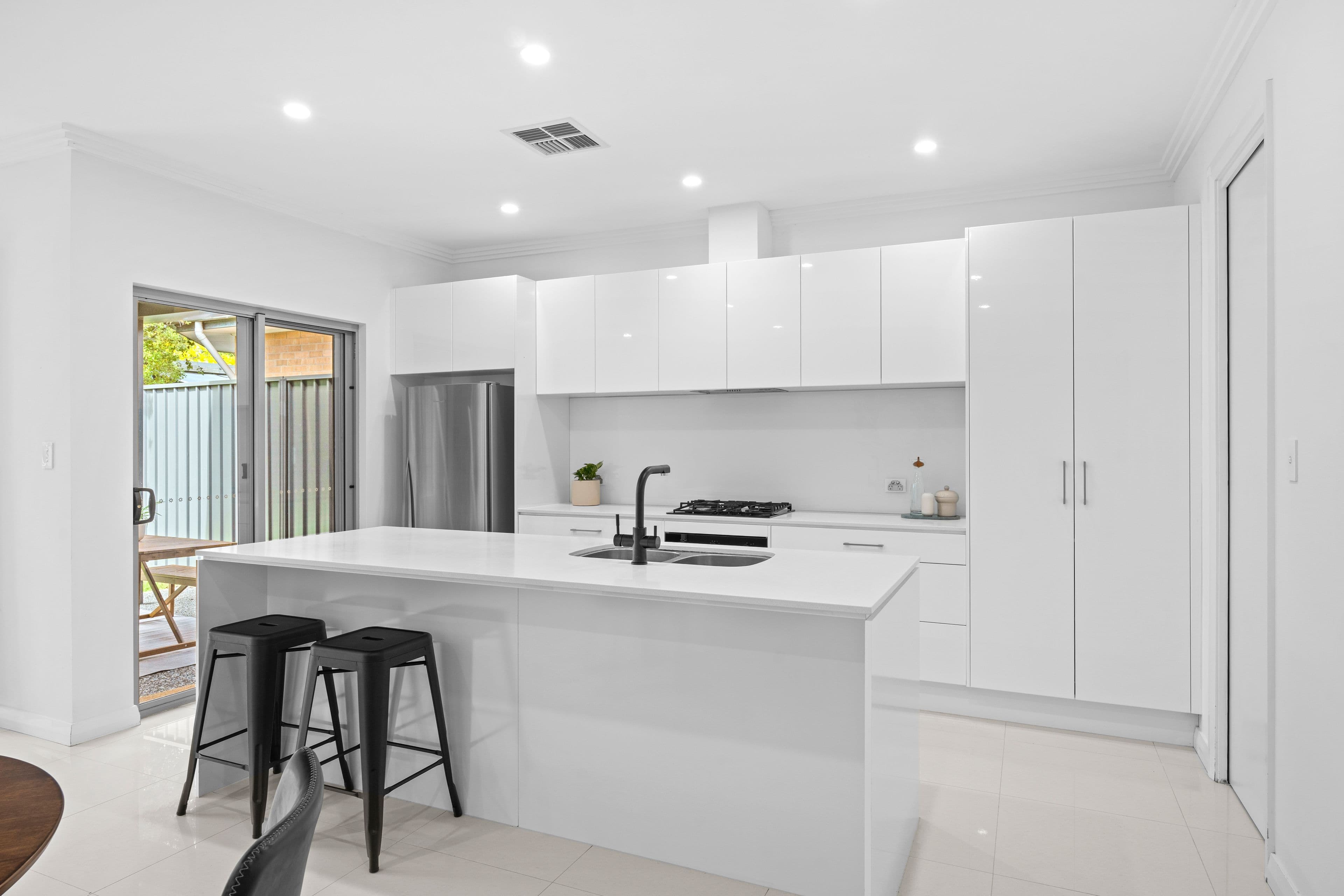 17B Whiteleaf Crescent , Glengowrie SA 5044, Glengowrie - Thumbnail 3