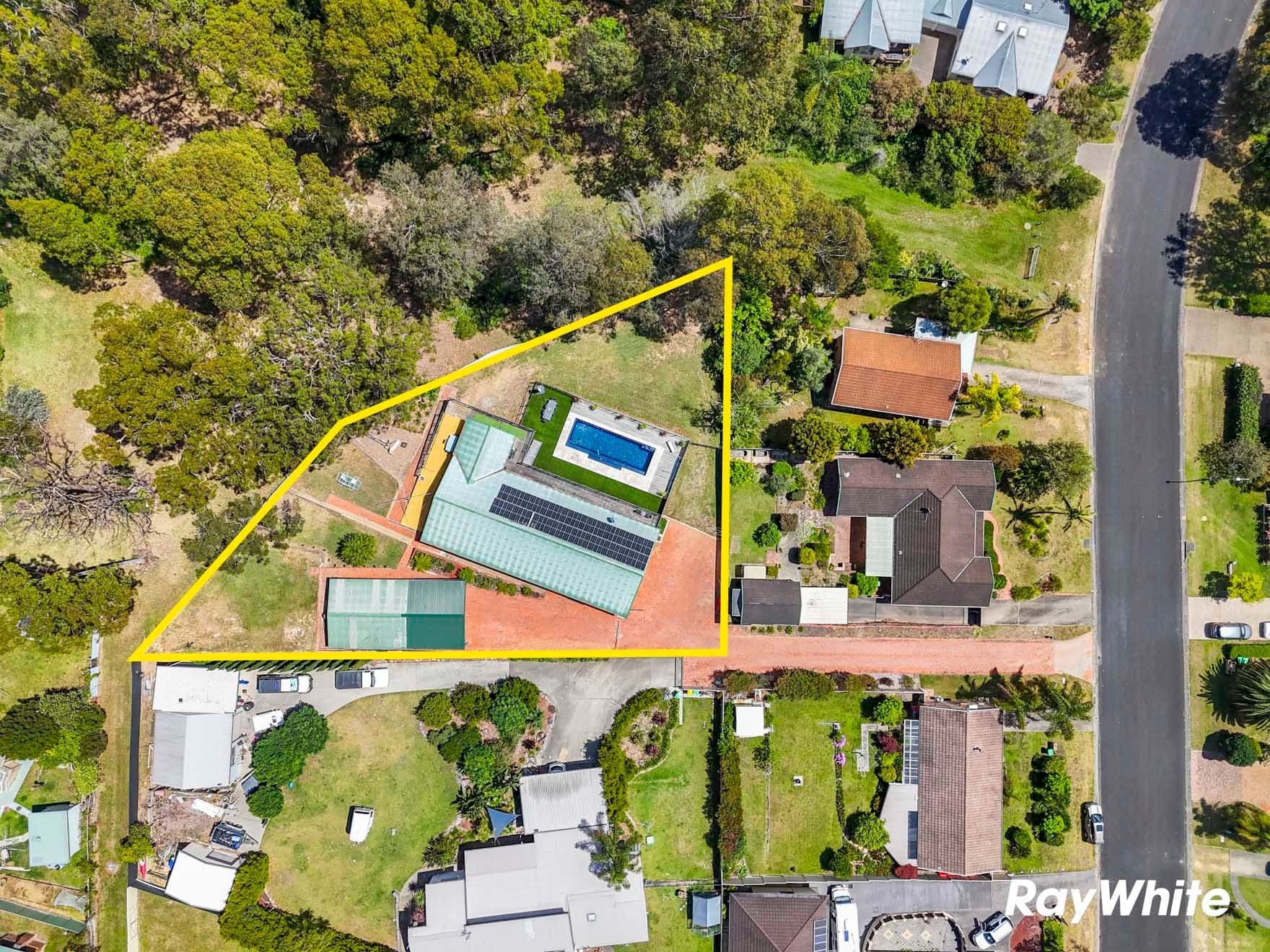65 Karoola Crescent , Surfside NSW 2536, Surfside - Image 1